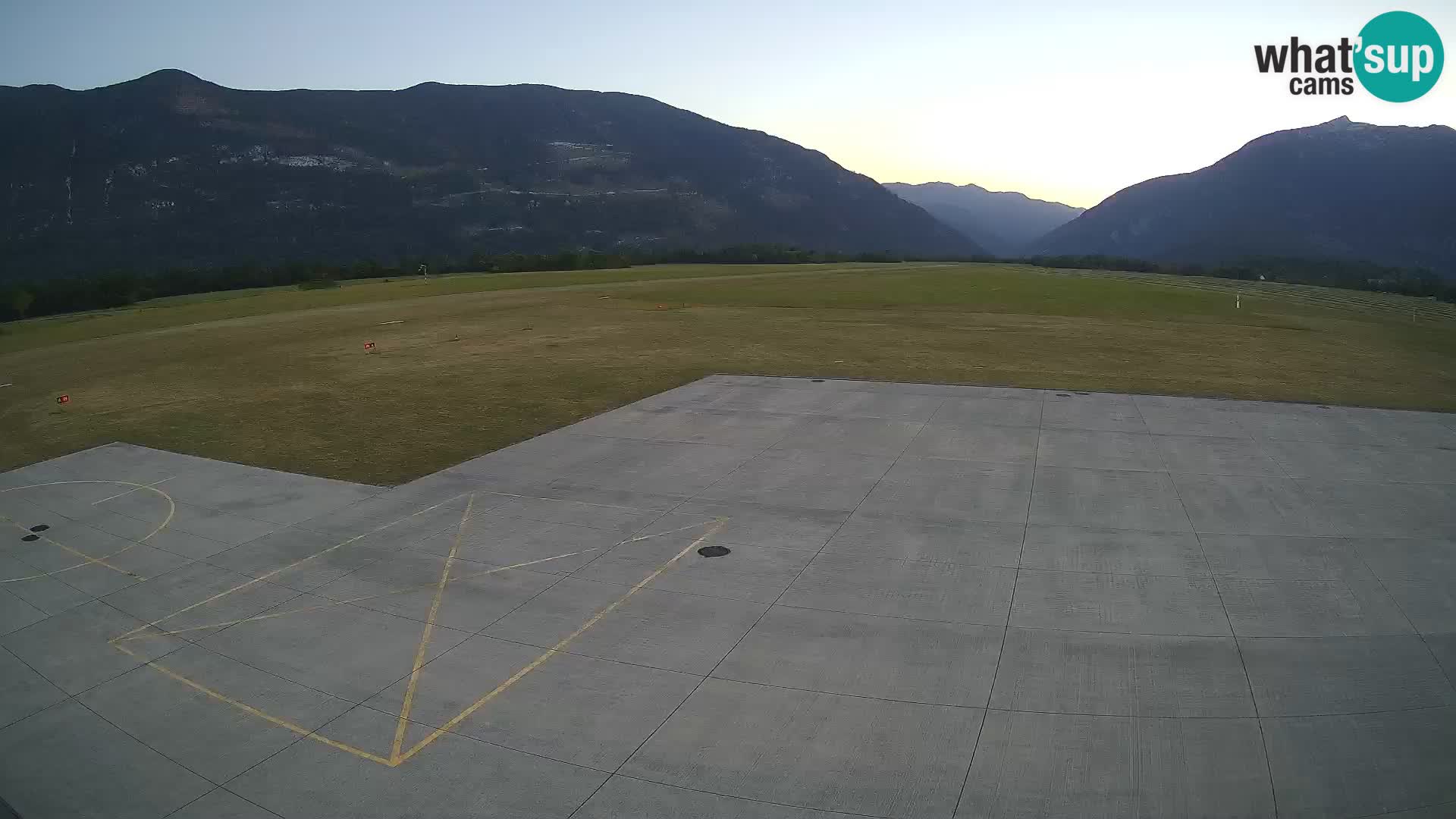 Cámara web del aeropuerto de Bovec – Skydive Bovec