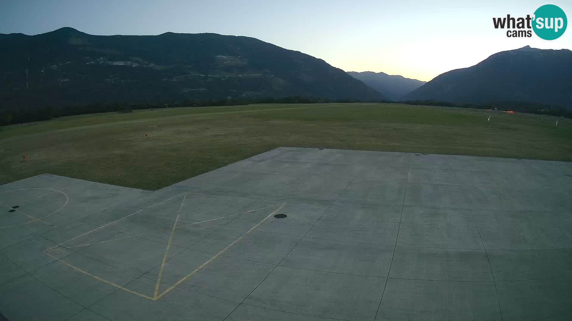 L’aeroporto di Bovec webcam – Skydive Bovec