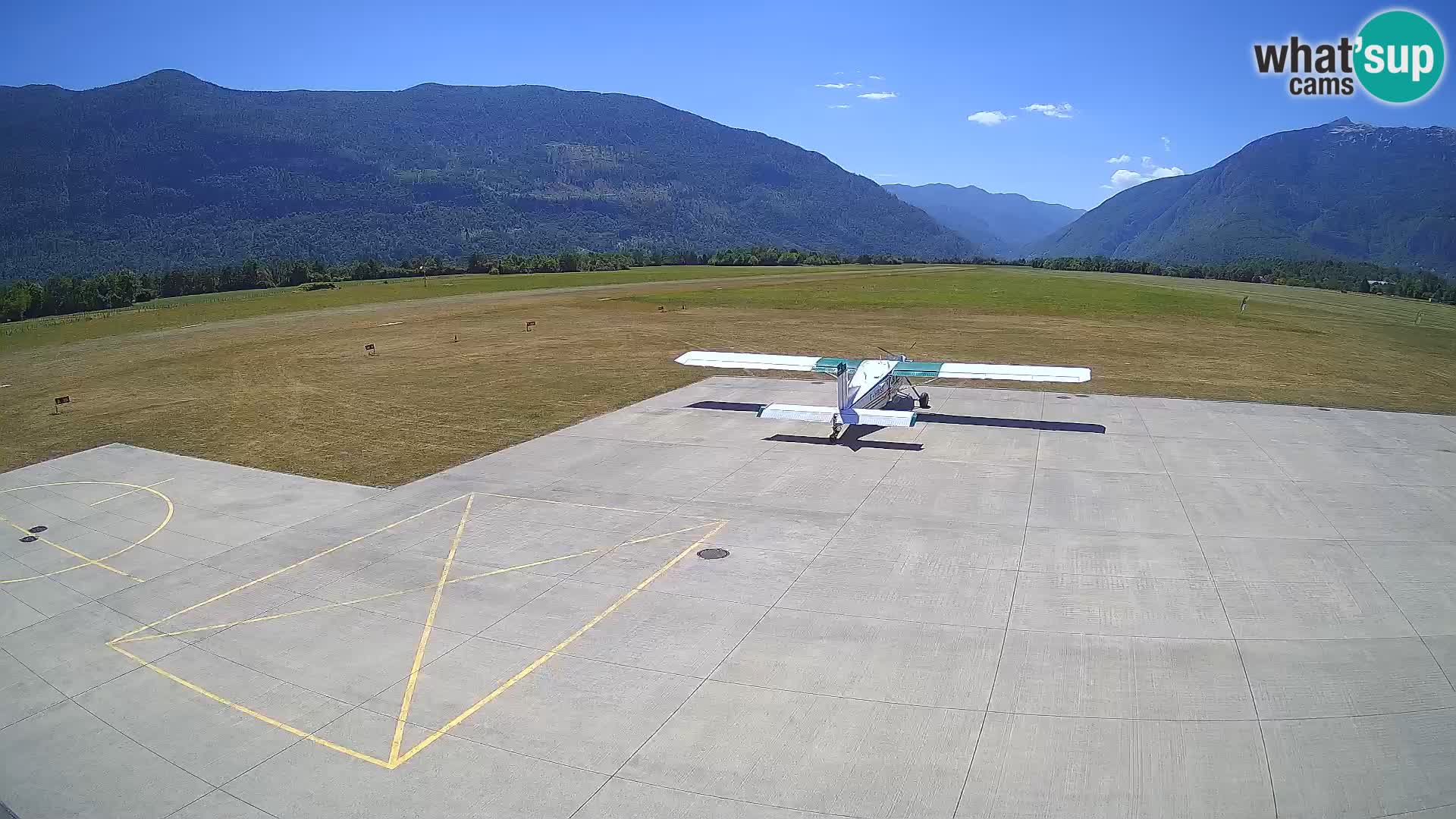 Web kamera zračne luke Bovec – Skydive Bovec