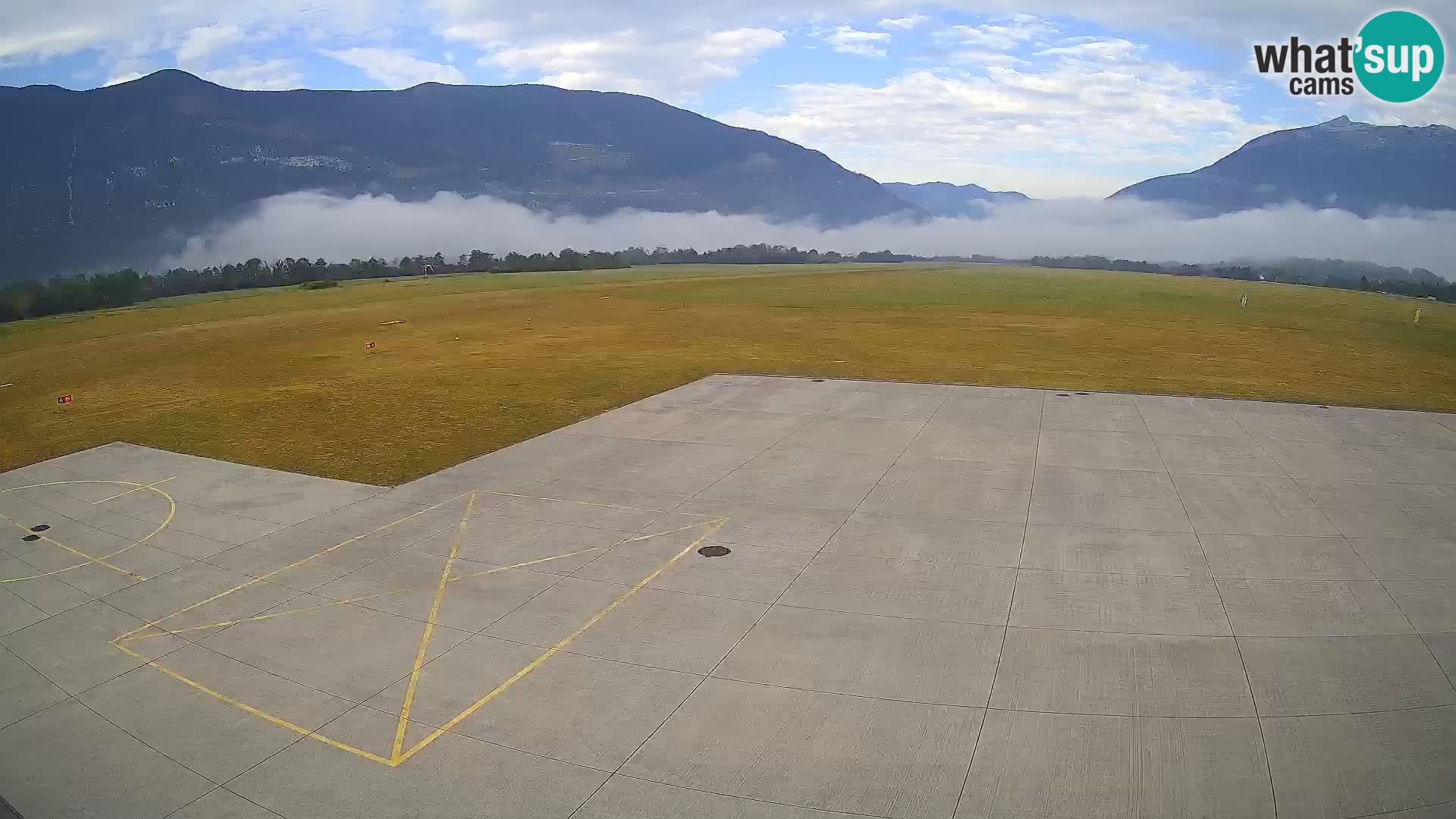 Bovec spletna kamera letališče – Skydive Bovec