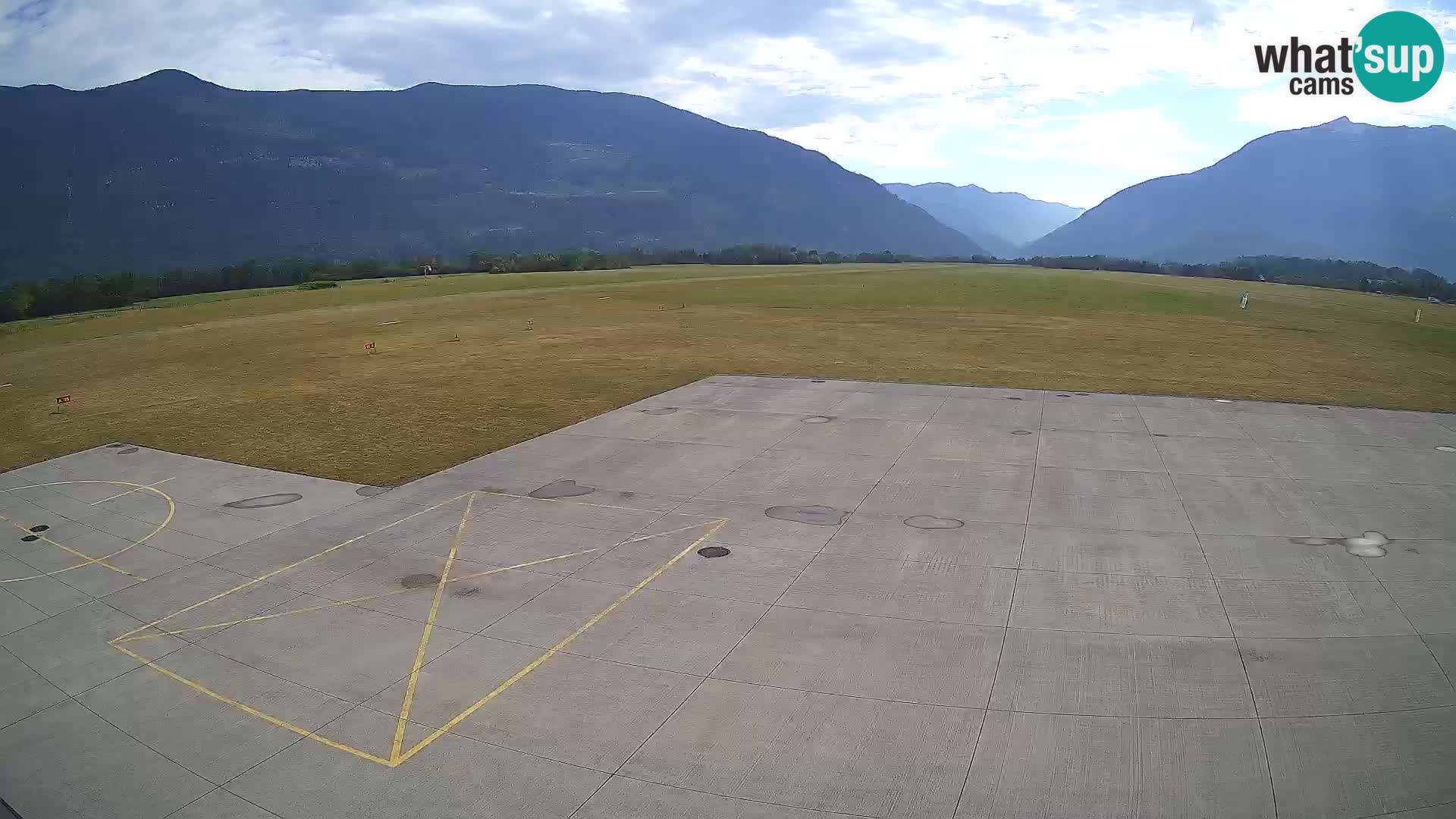 Bovec spletna kamera letališče – Skydive Bovec