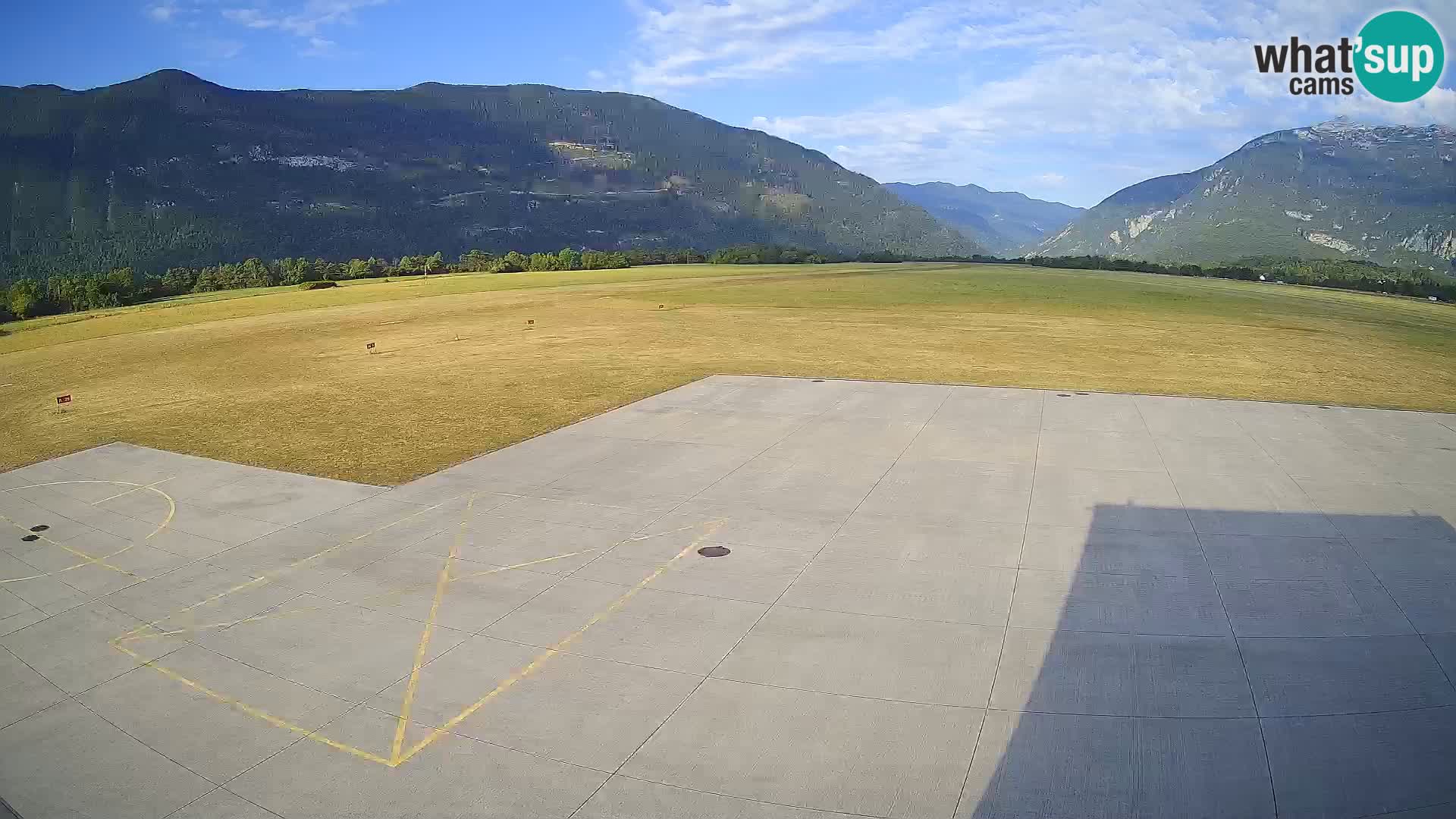 Bovec airport webcam – Skydive Bovec