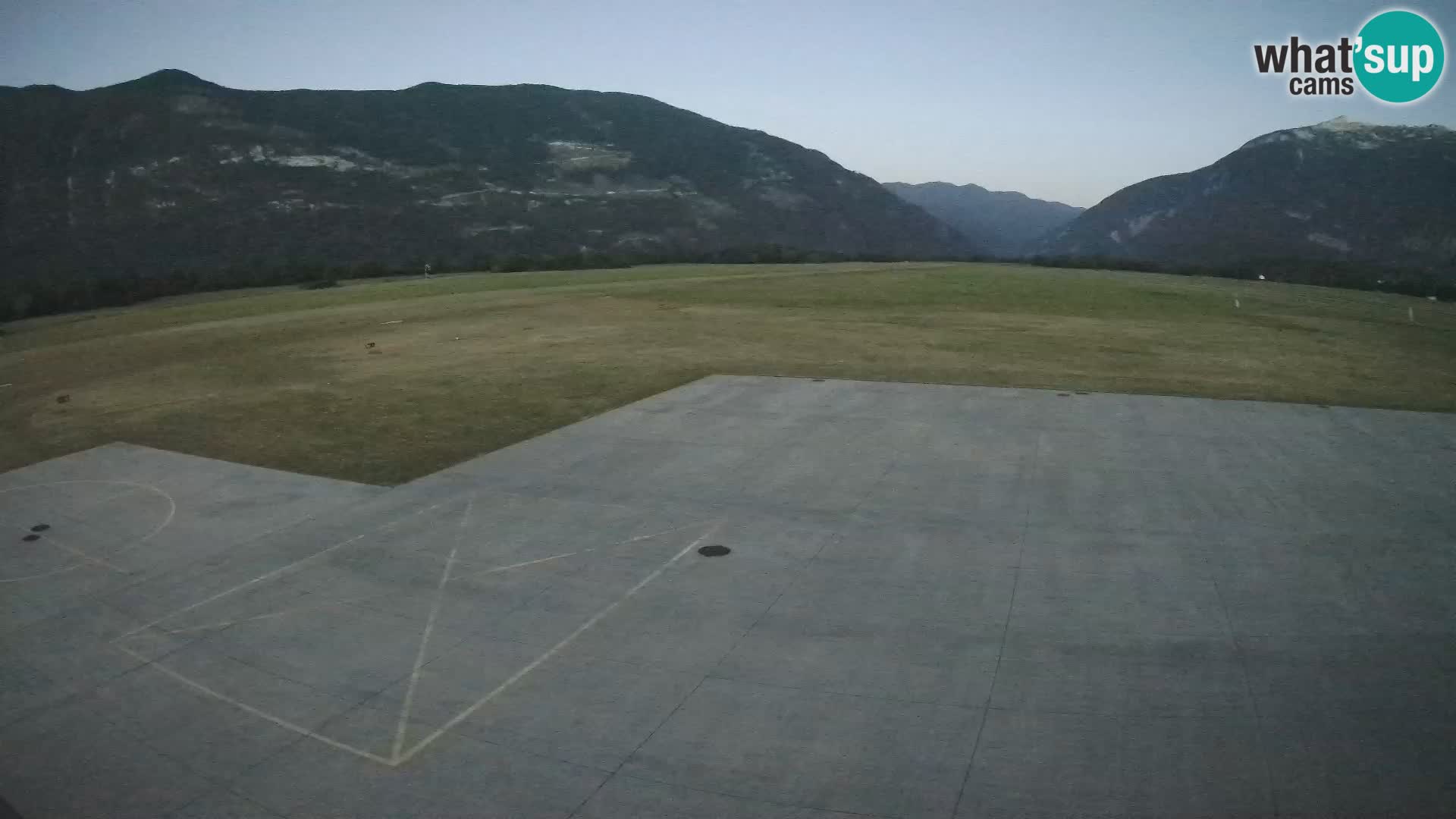 Webcam de l’aéroport de Bovec – Skydive Bovec