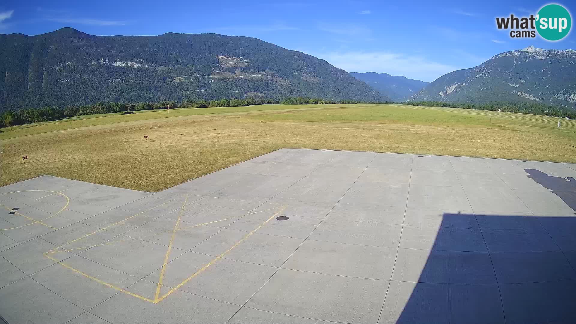 Bovec airport webcam – Skydive Bovec
