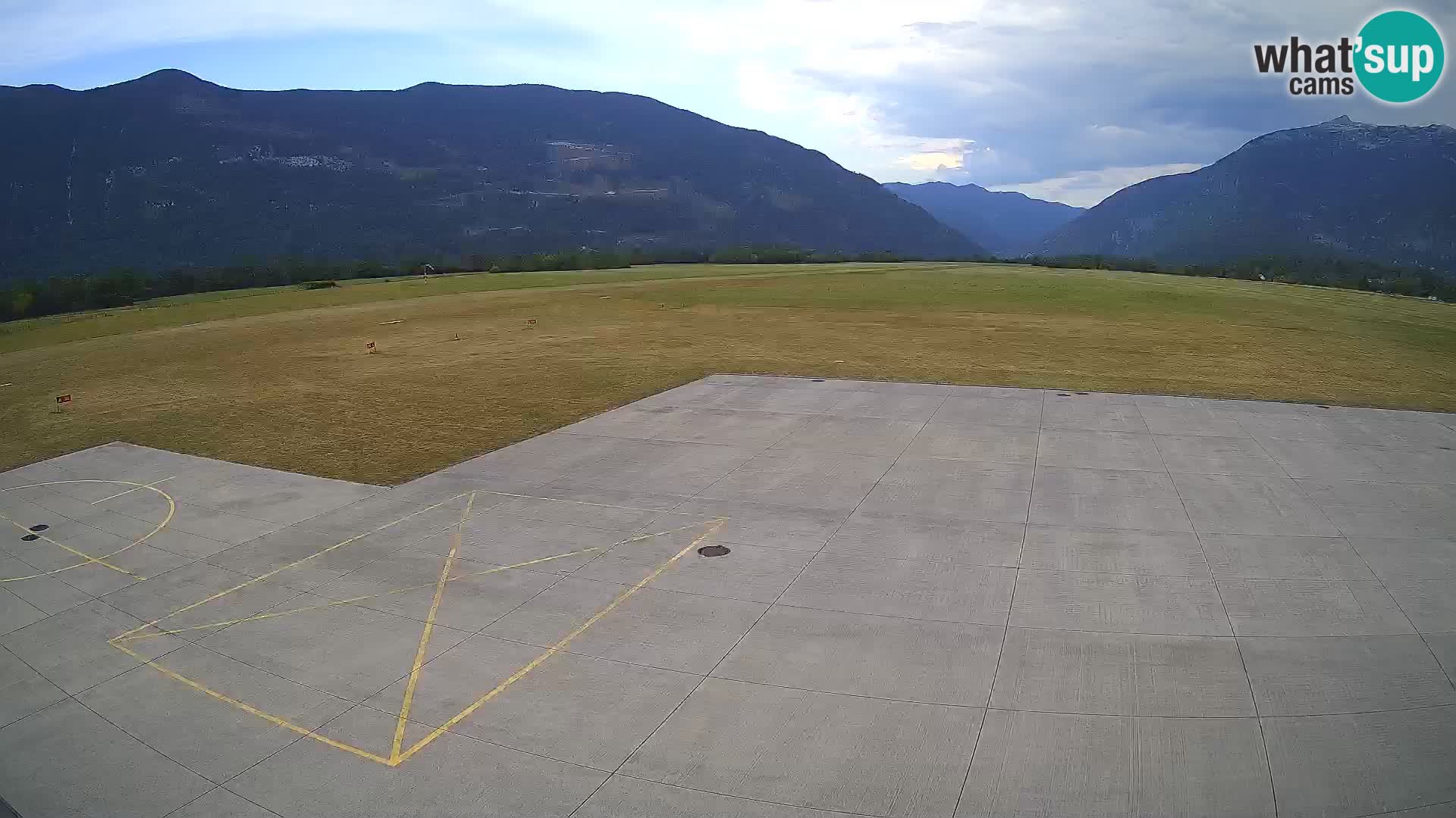 Cámara web del aeropuerto de Bovec – Skydive Bovec