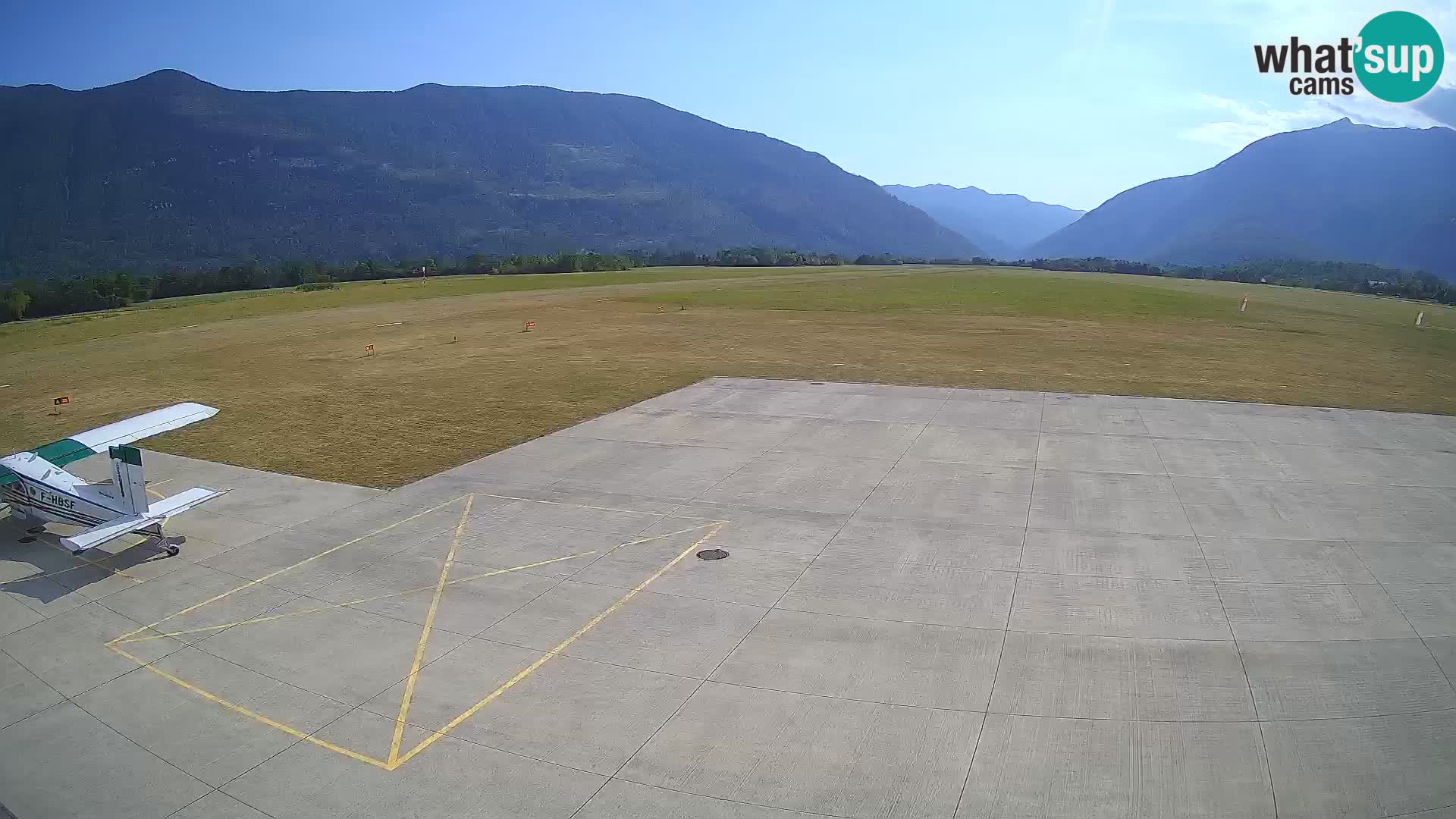 Web kamera zračne luke Bovec – Skydive Bovec