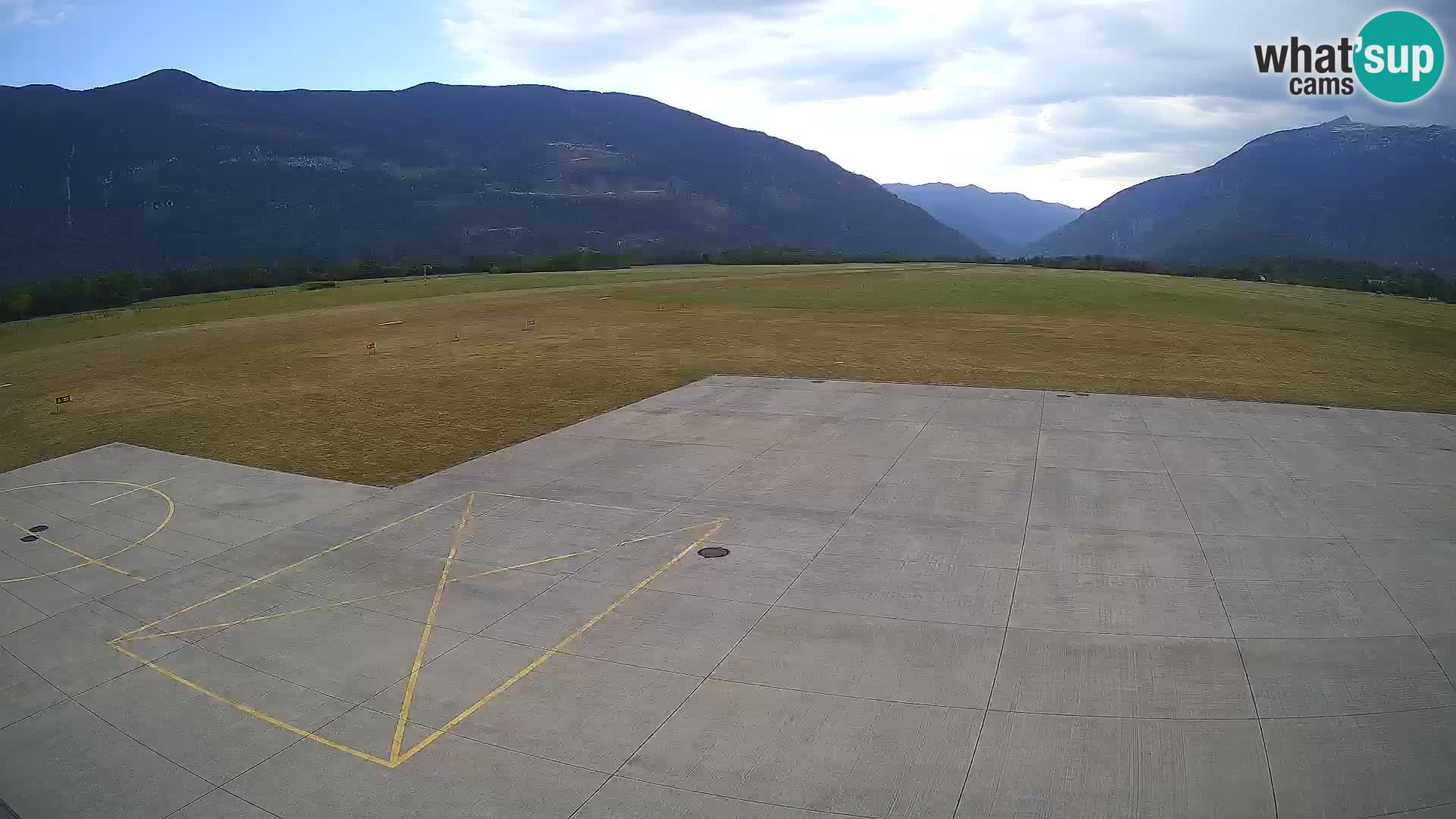 Bovec airport webcam – Skydive Bovec