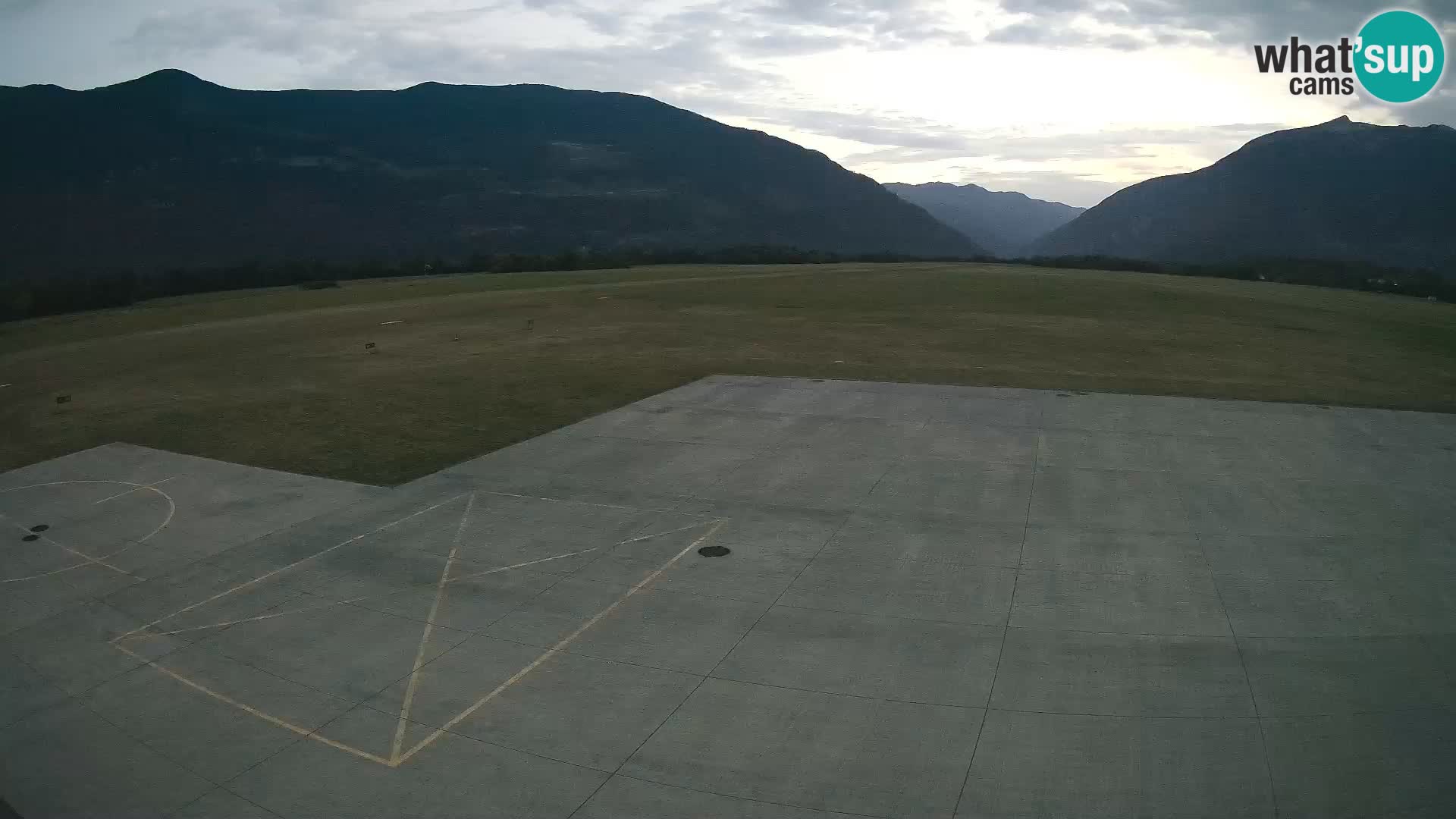 Webcam de l’aéroport de Bovec – Skydive Bovec