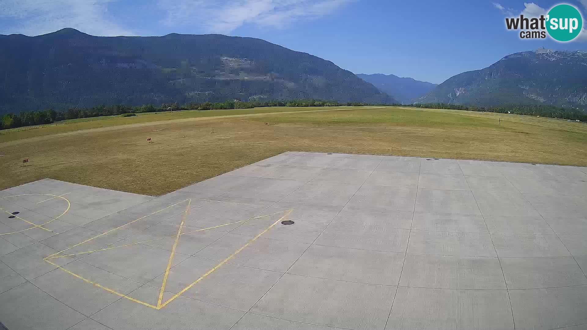 Bovec spletna kamera letališče – Skydive Bovec