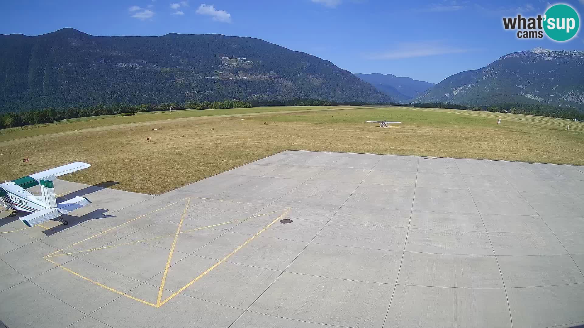 Web kamera zračne luke Bovec – Skydive Bovec