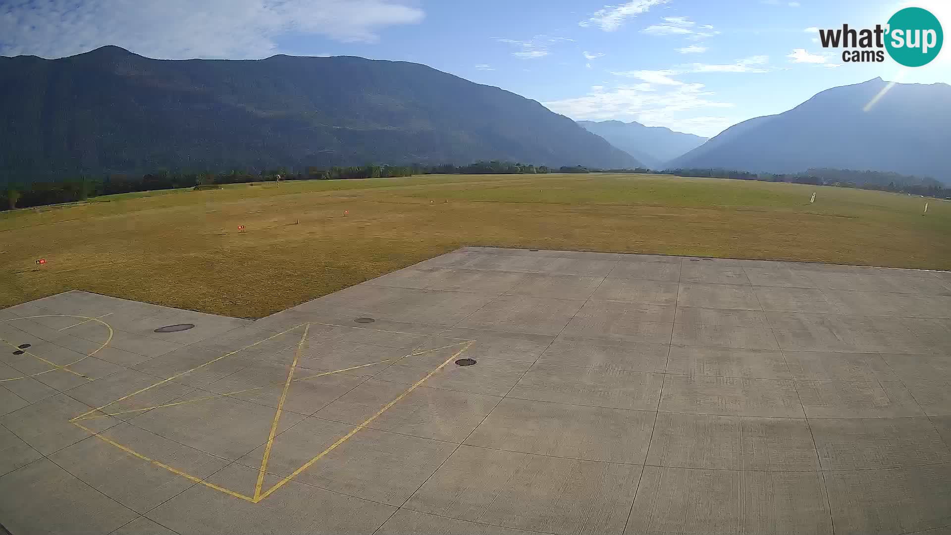 Bovec spletna kamera letališče – Skydive Bovec