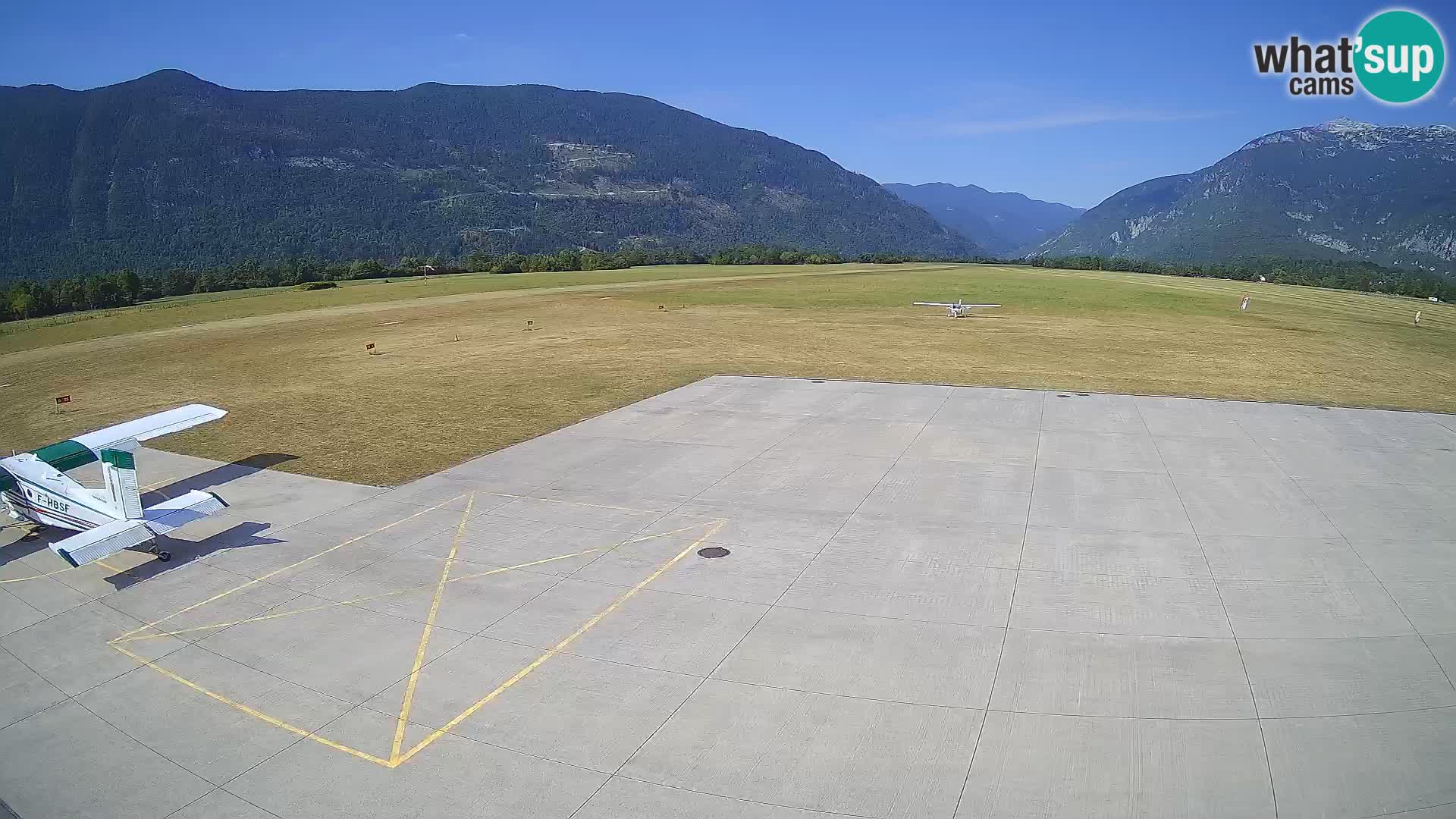 Cámara web del aeropuerto de Bovec – Skydive Bovec