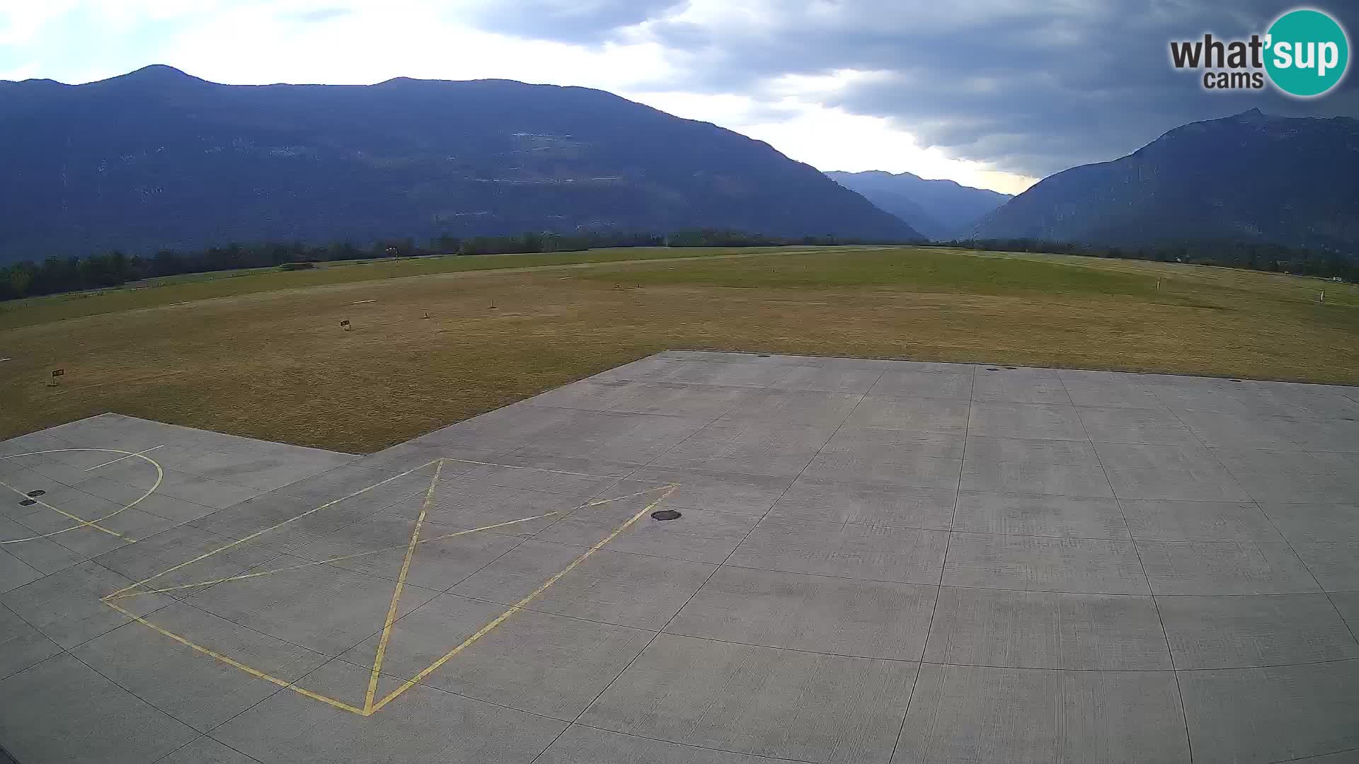 Cámara web del aeropuerto de Bovec – Skydive Bovec