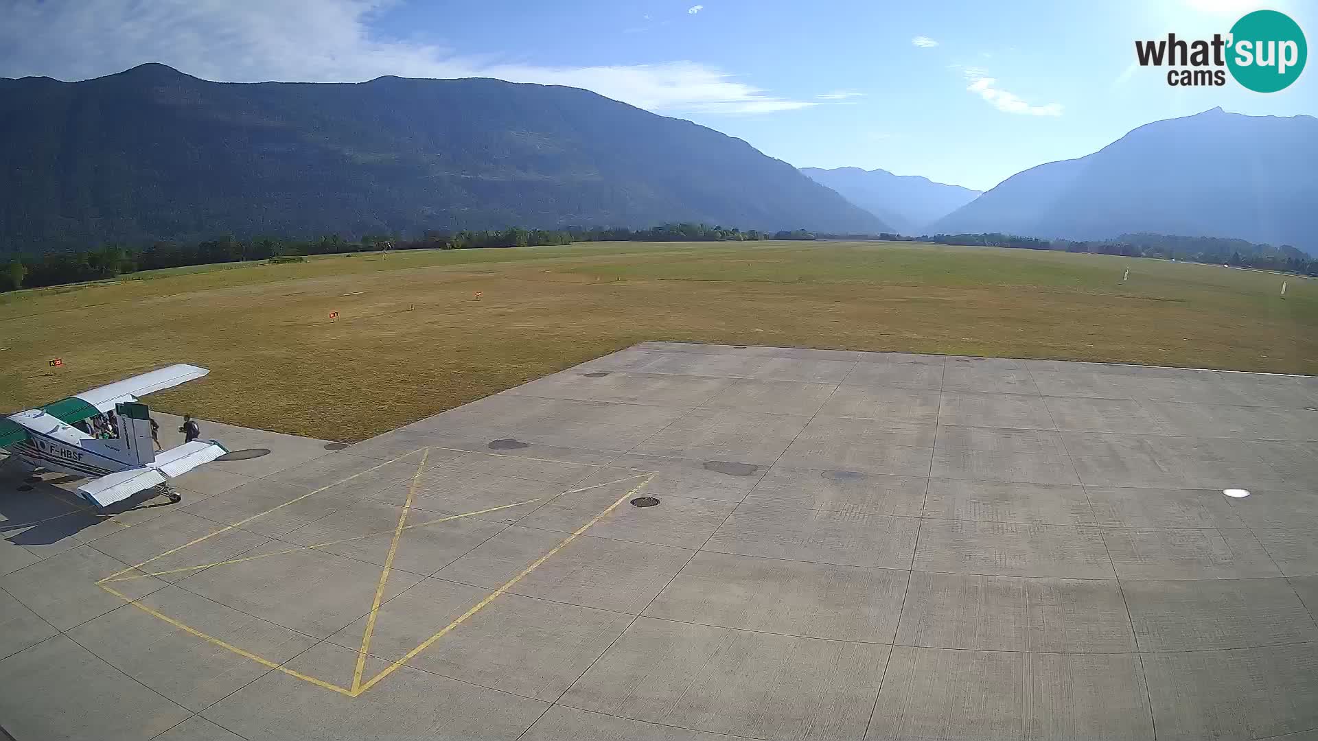 Bovec airport webcam – Skydive Bovec