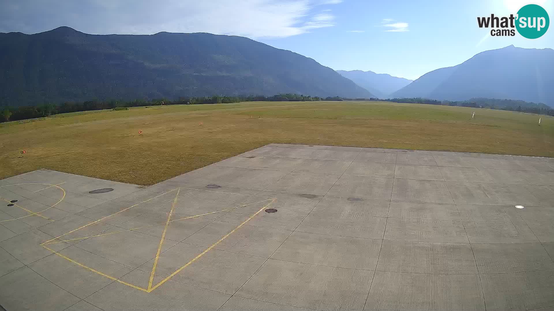 Bovec airport webcam – Skydive Bovec