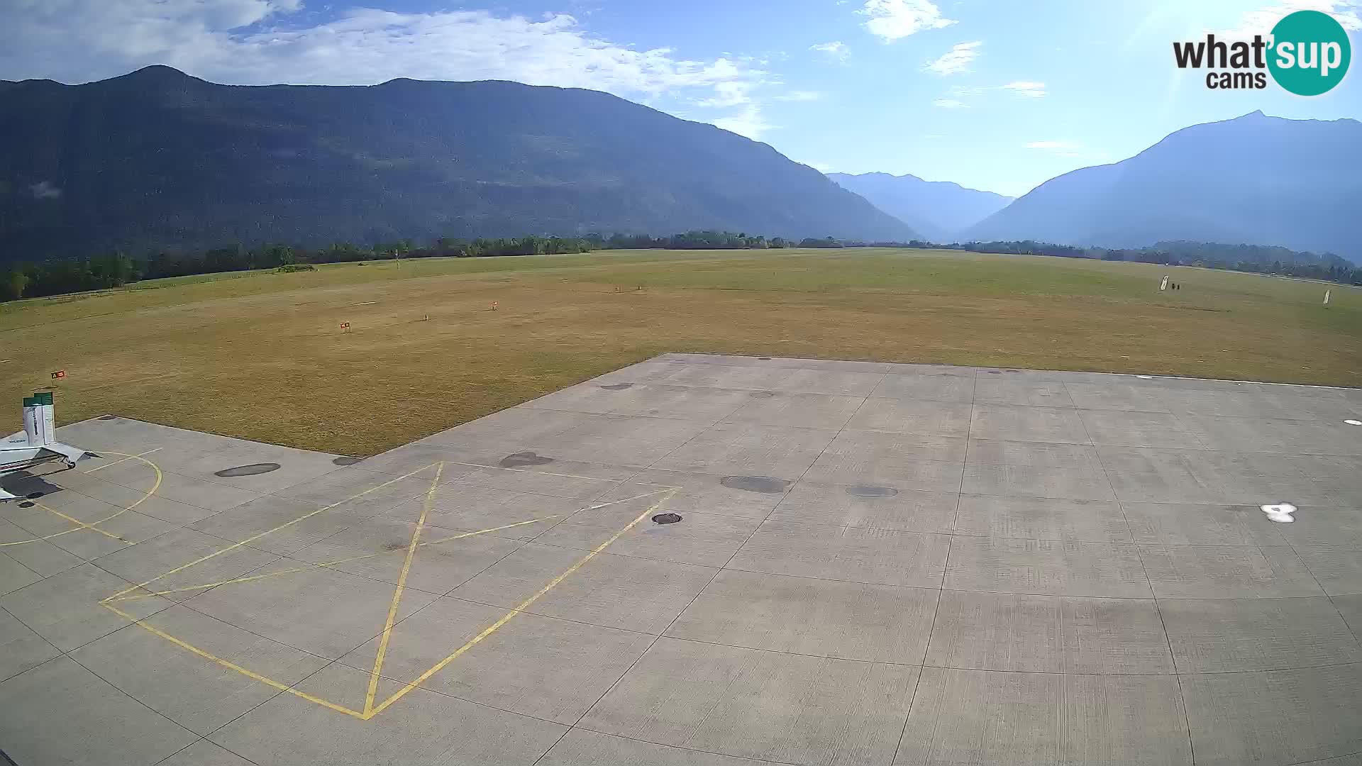 Bovec spletna kamera letališče – Skydive Bovec