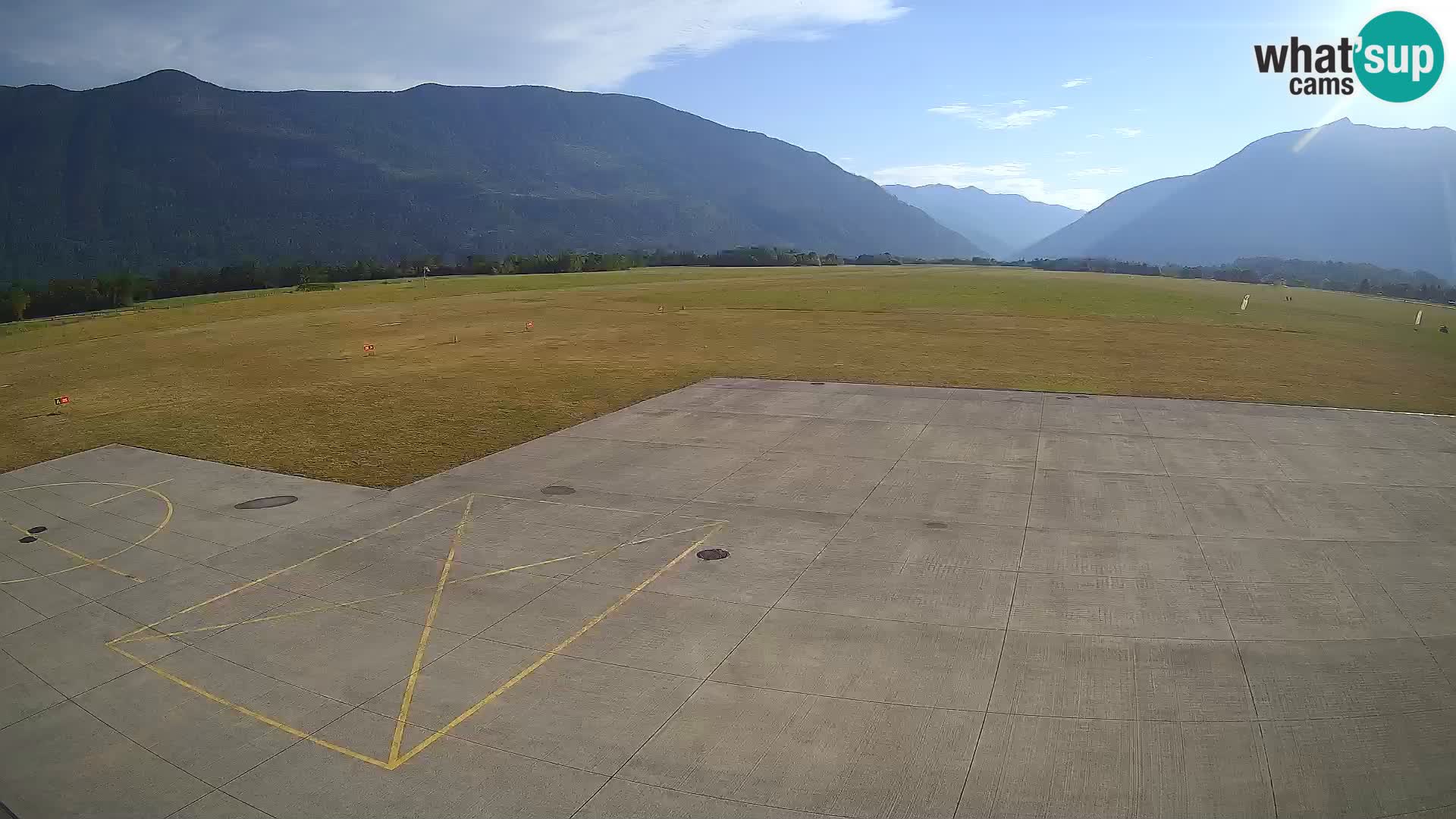 Bovec airport webcam – Skydive Bovec