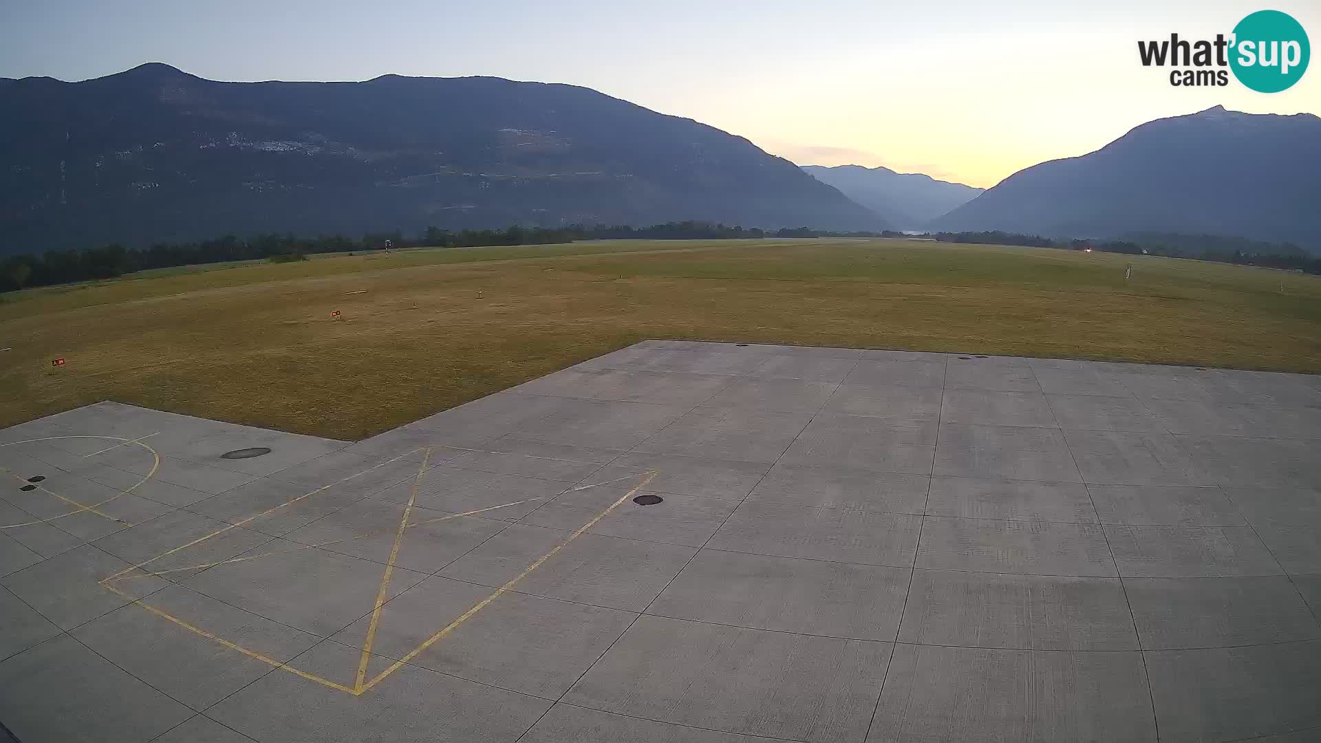 Cámara web del aeropuerto de Bovec – Skydive Bovec