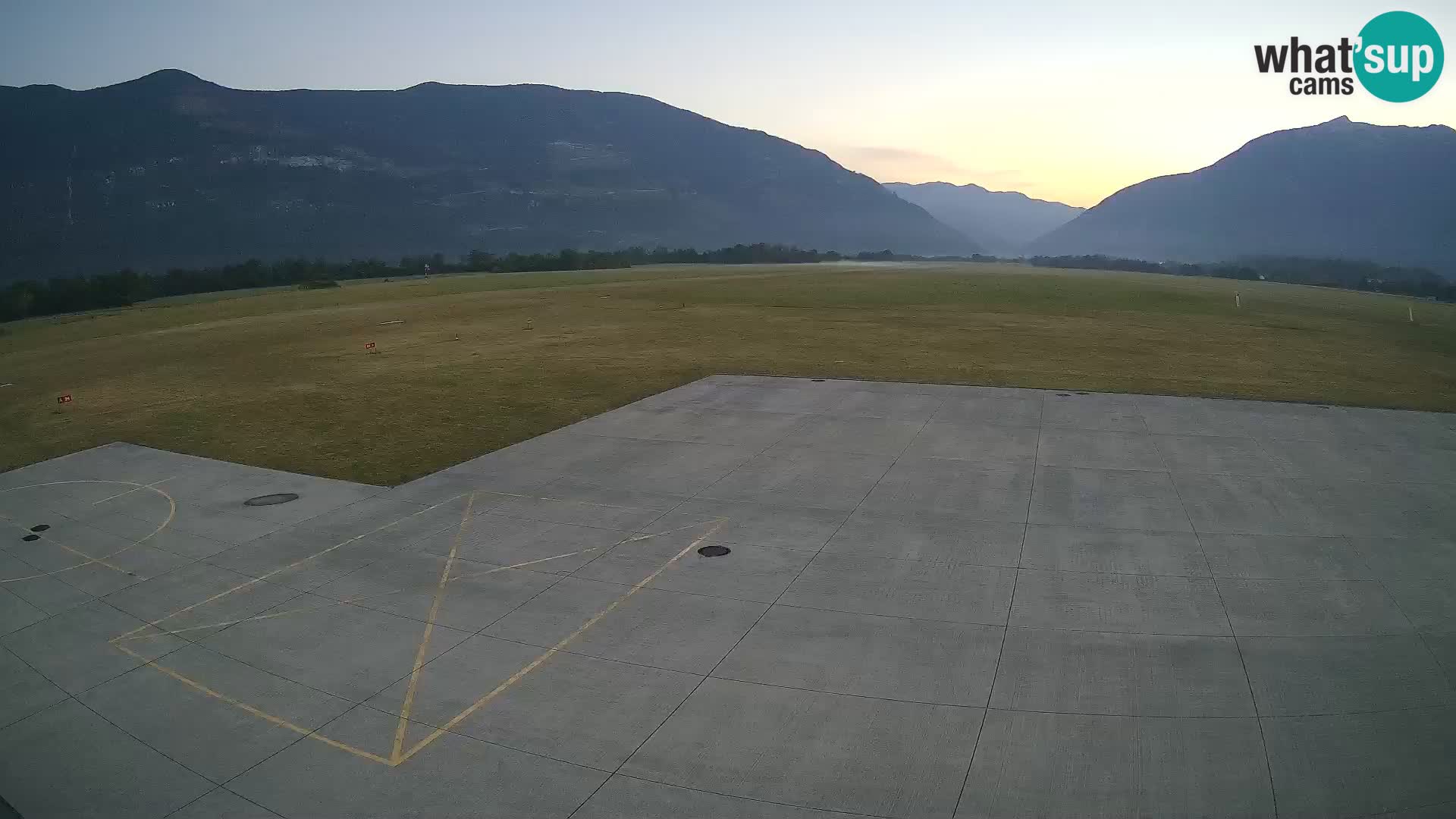 Bovec airport webcam – Skydive Bovec