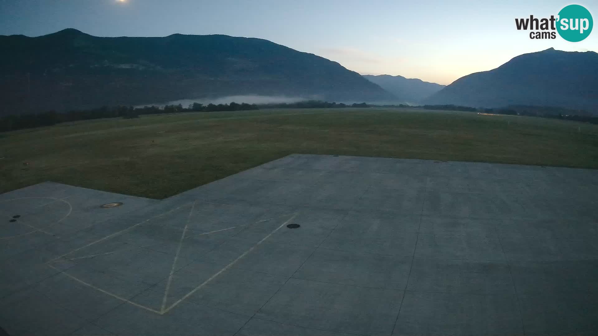 Cámara web del aeropuerto de Bovec – Skydive Bovec