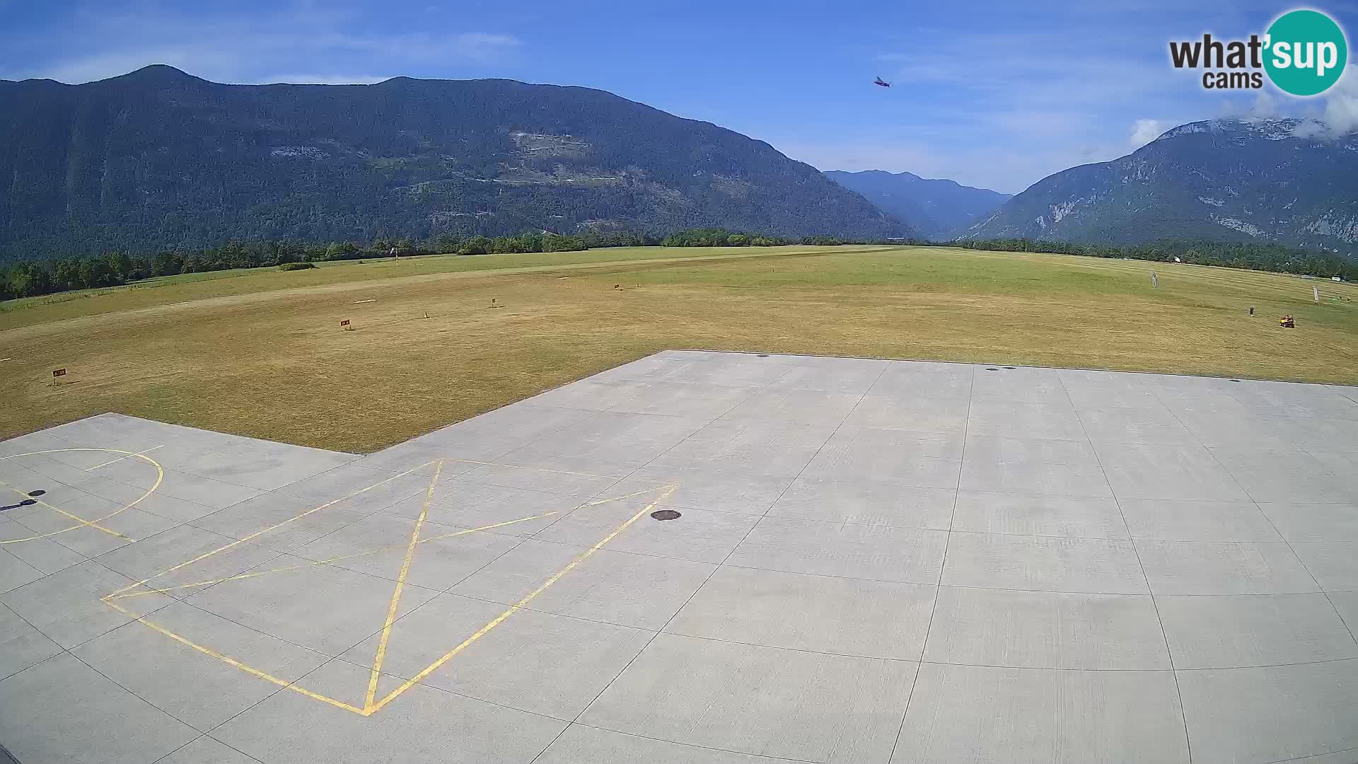 Web kamera zračne luke Bovec – Skydive Bovec