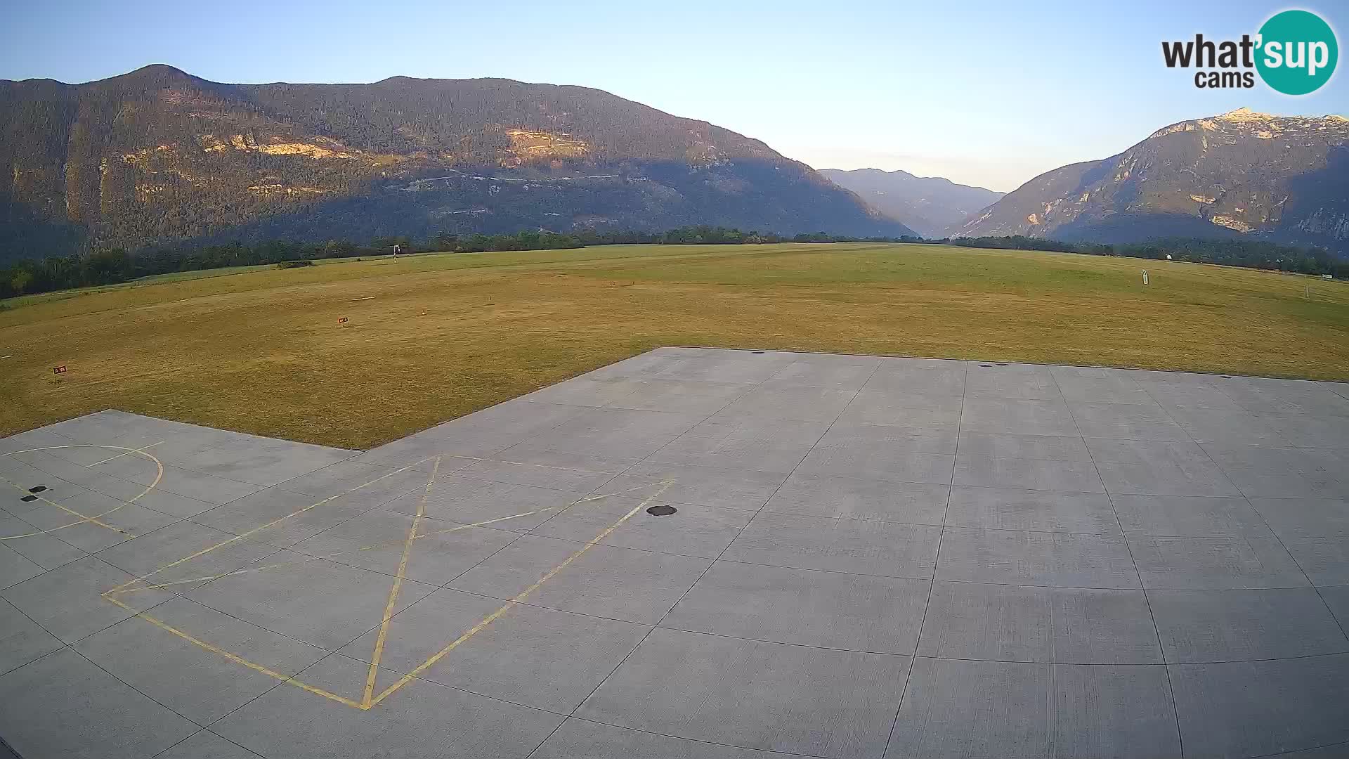 Cámara web del aeropuerto de Bovec – Skydive Bovec