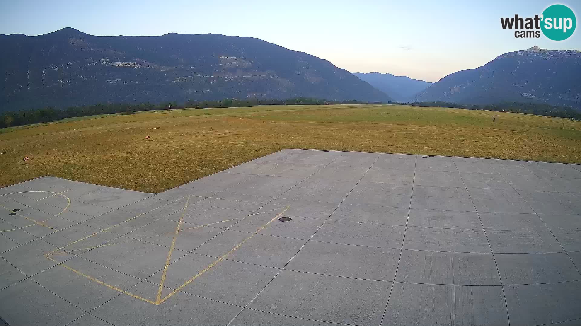 Webcam des Flughafens Bovec – Skydive Bovec