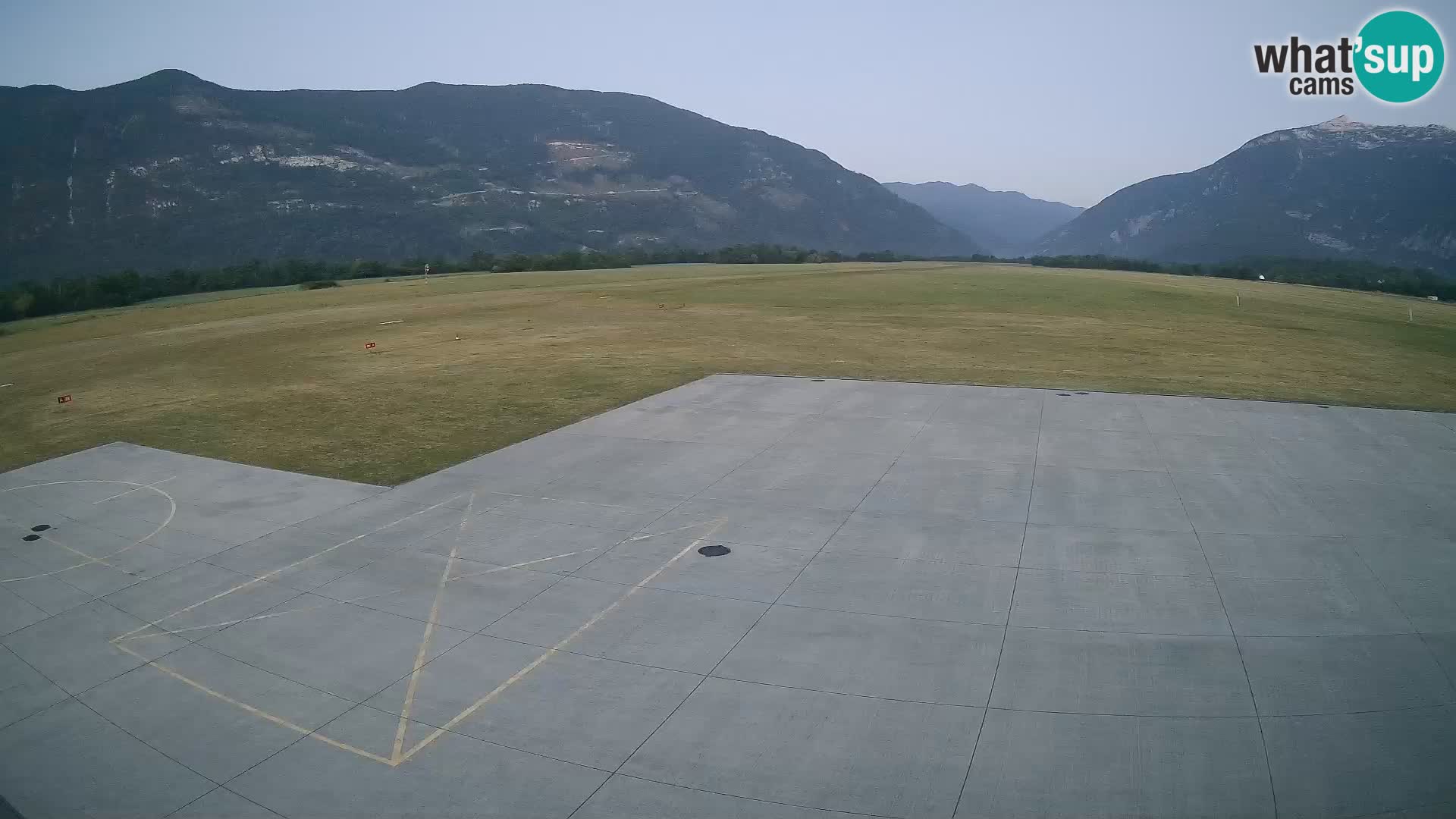 Webcam des Flughafens Bovec – Skydive Bovec