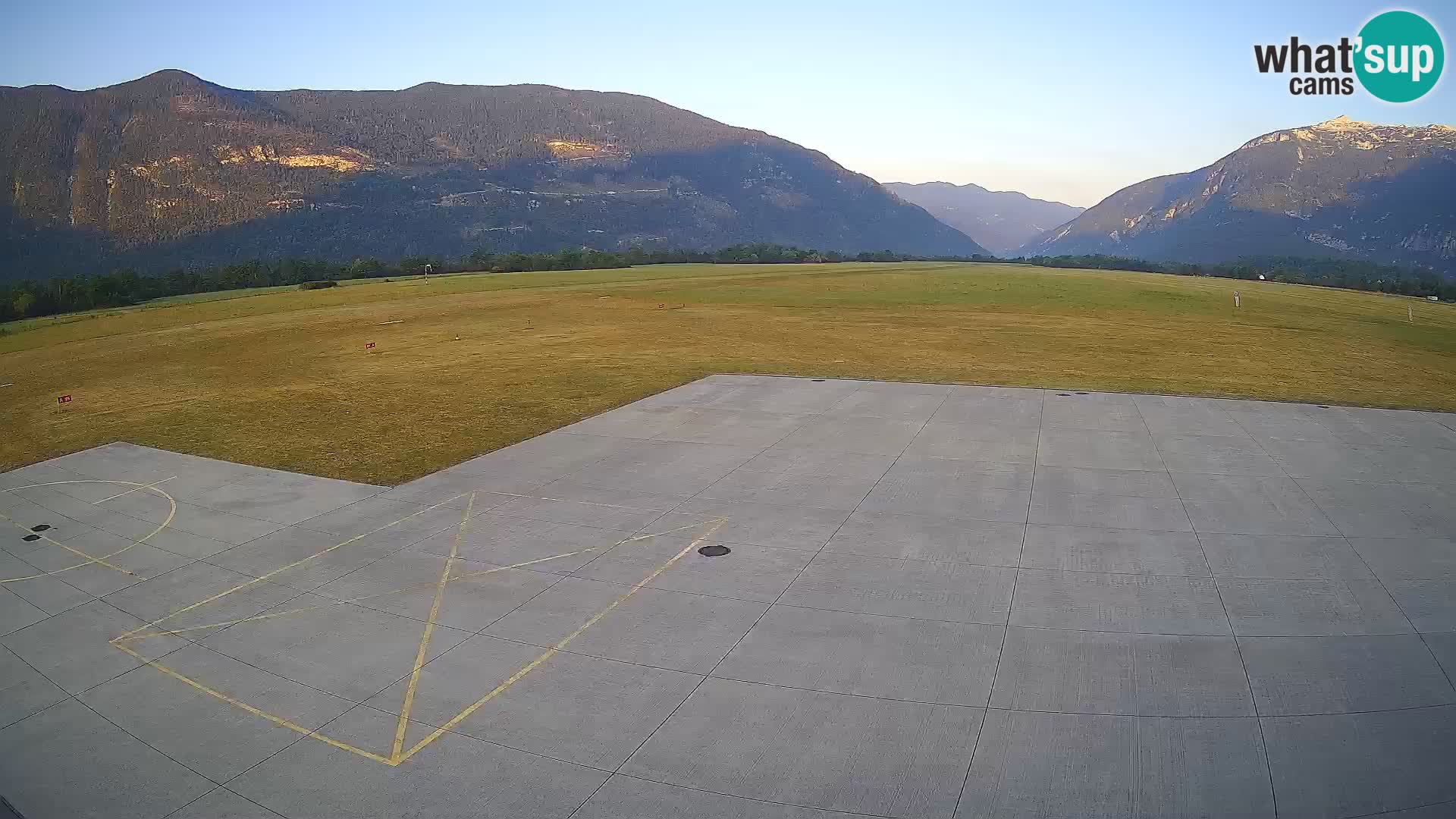 Cámara web del aeropuerto de Bovec – Skydive Bovec