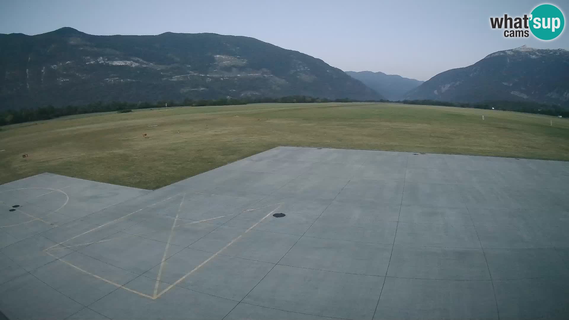 Web kamera zračne luke Bovec – Skydive Bovec