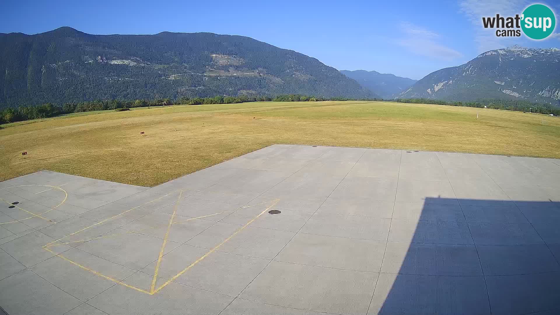 Bovec airport webcam – Skydive Bovec