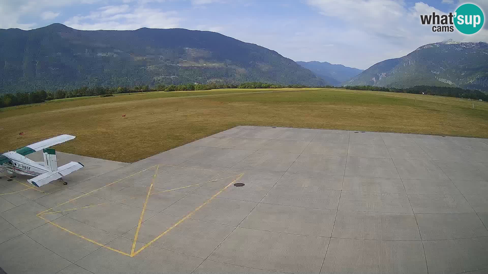 Web kamera zračne luke Bovec – Skydive Bovec