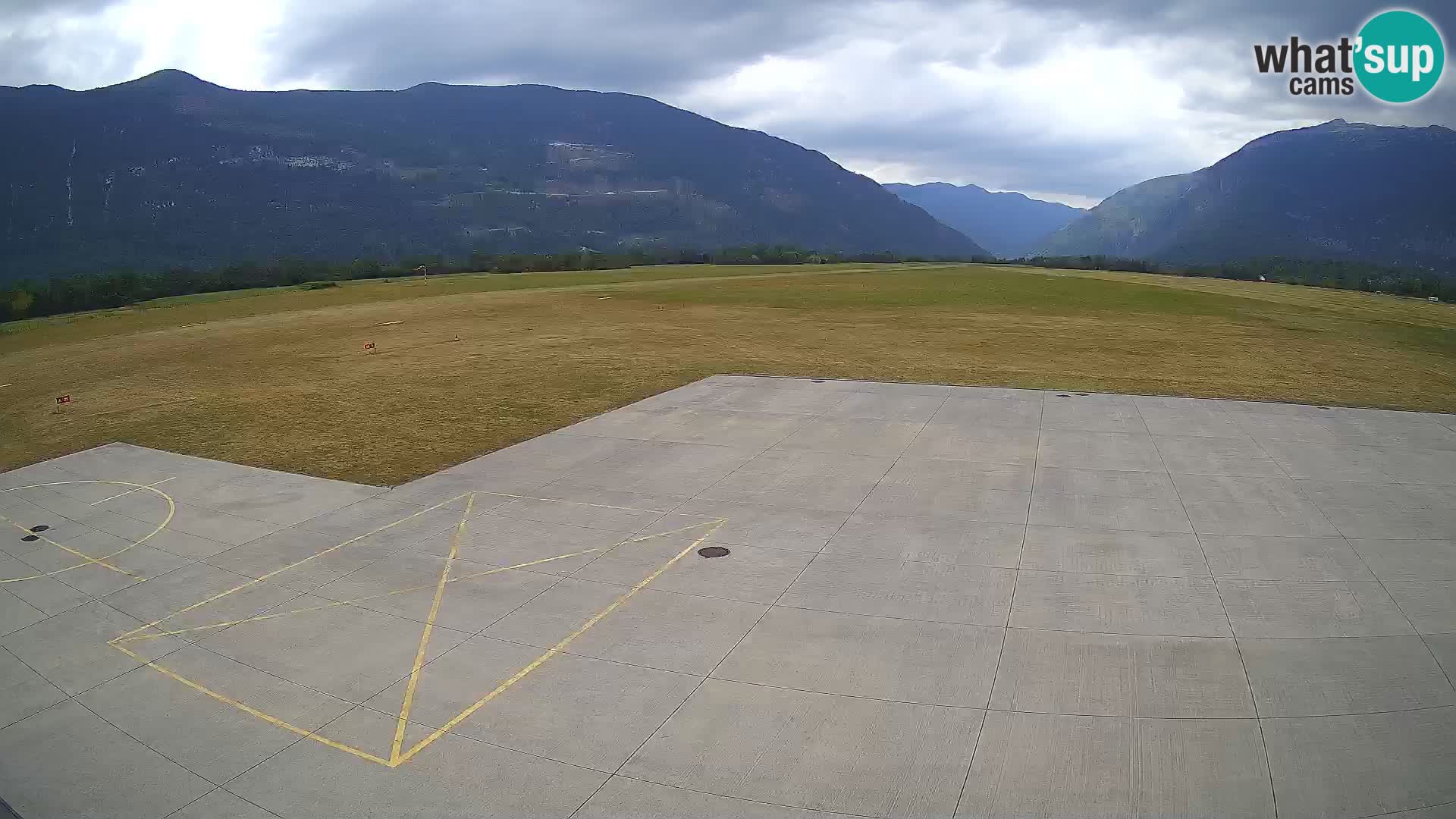 Web kamera zračne luke Bovec – Skydive Bovec