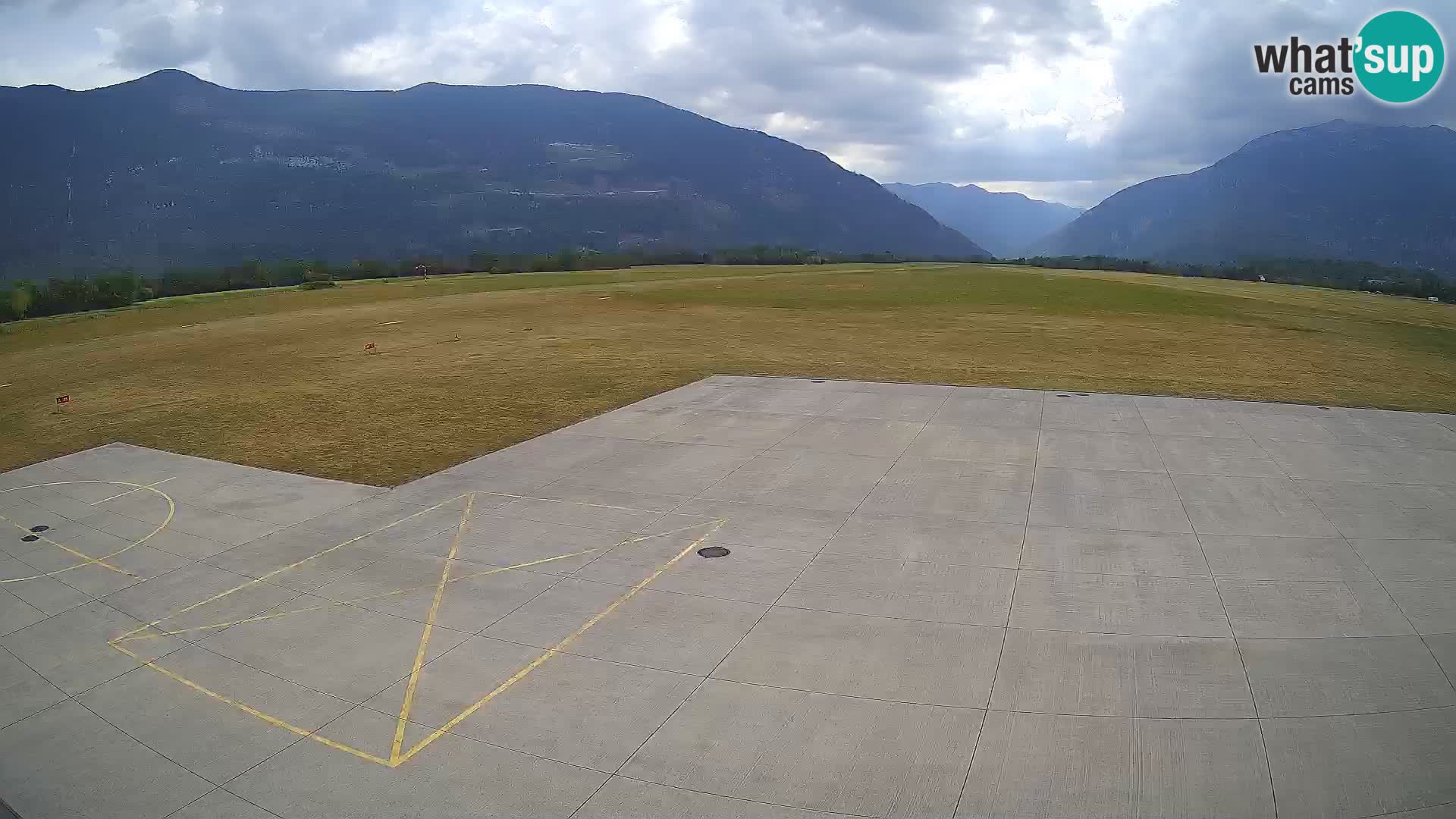 Bovec airport webcam – Skydive Bovec