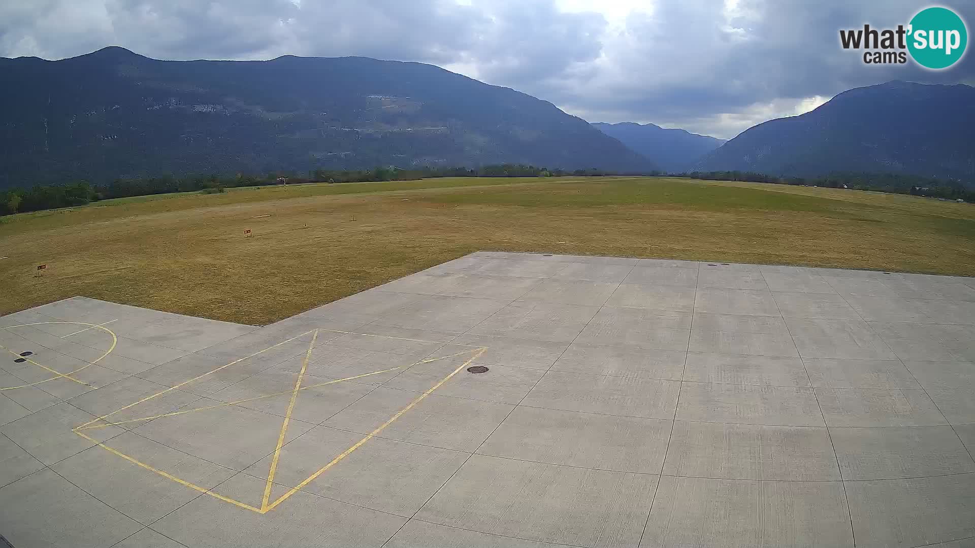 Bovec airport webcam – Skydive Bovec