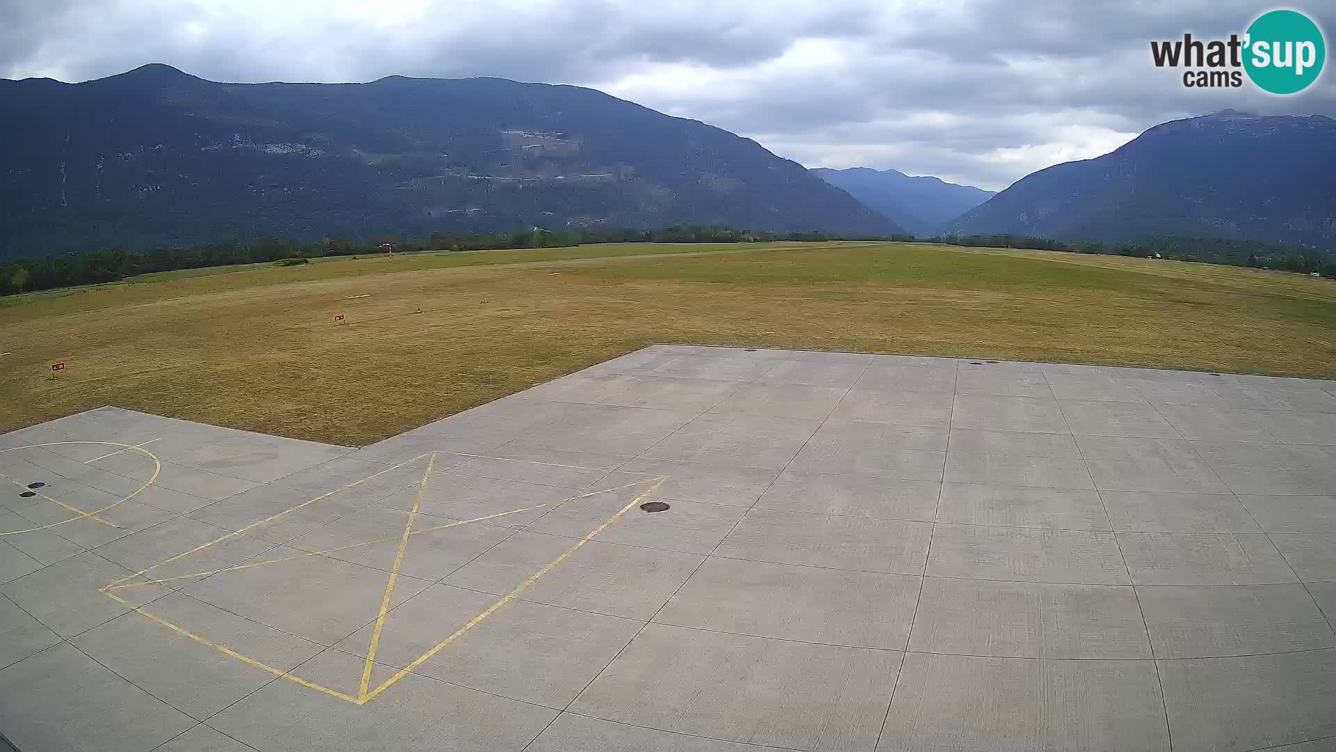 Bovec spletna kamera letališče – Skydive Bovec