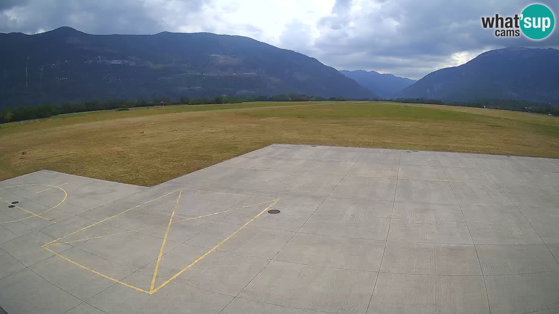 Cámara web del aeropuerto de Bovec – Skydive Bovec