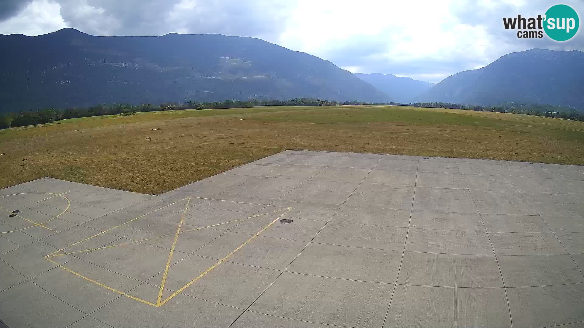 Web kamera zračne luke Bovec – Skydive Bovec