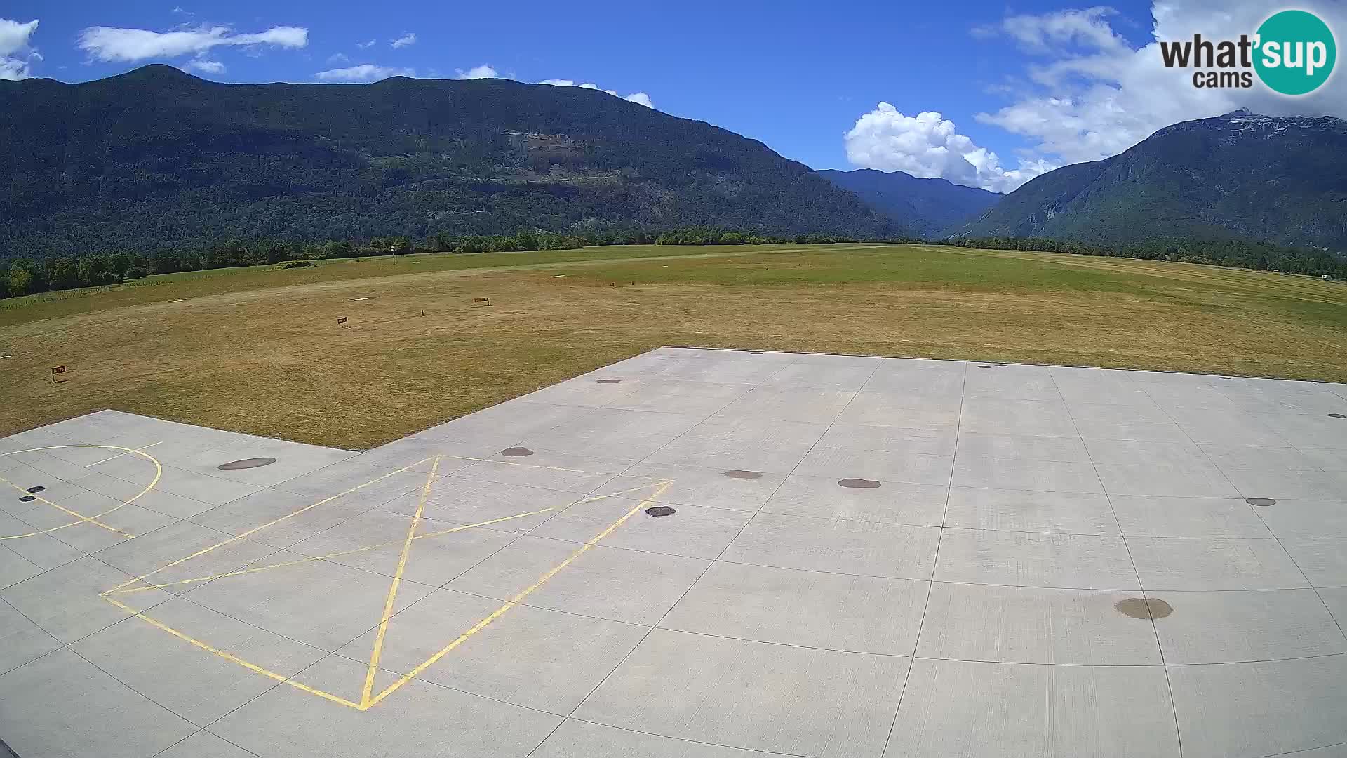 Bovec spletna kamera letališče – Skydive Bovec