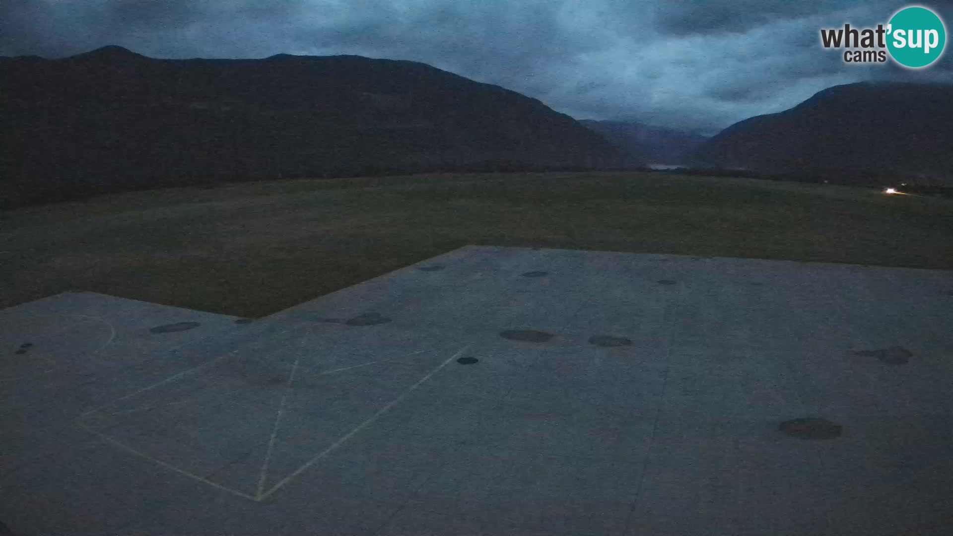 Webcam de l’aéroport de Bovec – Skydive Bovec