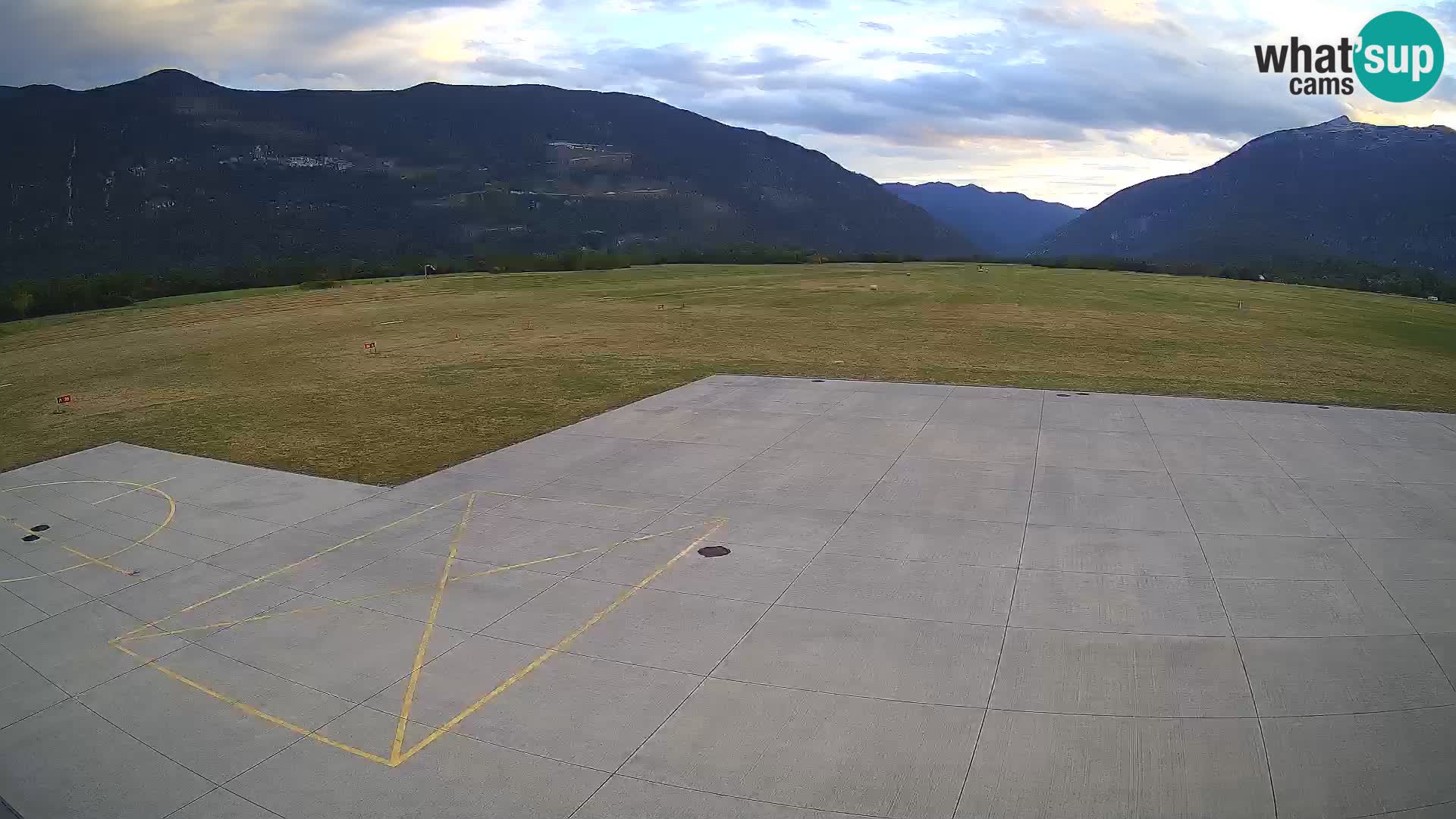 Bovec airport webcam – Skydive Bovec