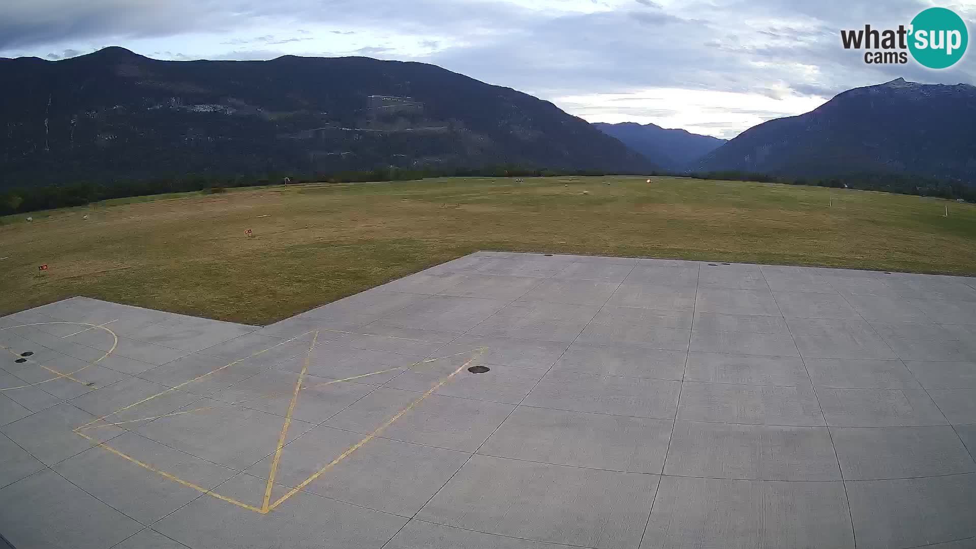 Webcam des Flughafens Bovec – Skydive Bovec