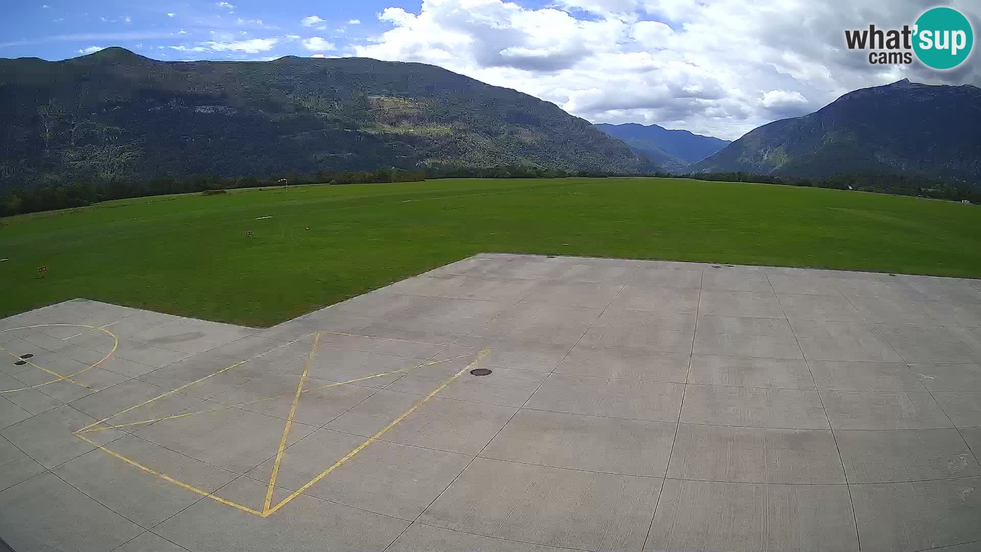 Bovec airport webcam – Skydive Bovec