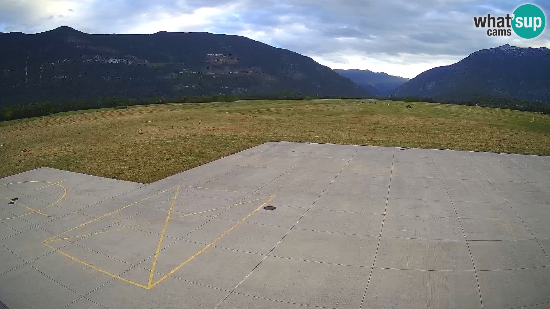 Bovec airport webcam – Skydive Bovec