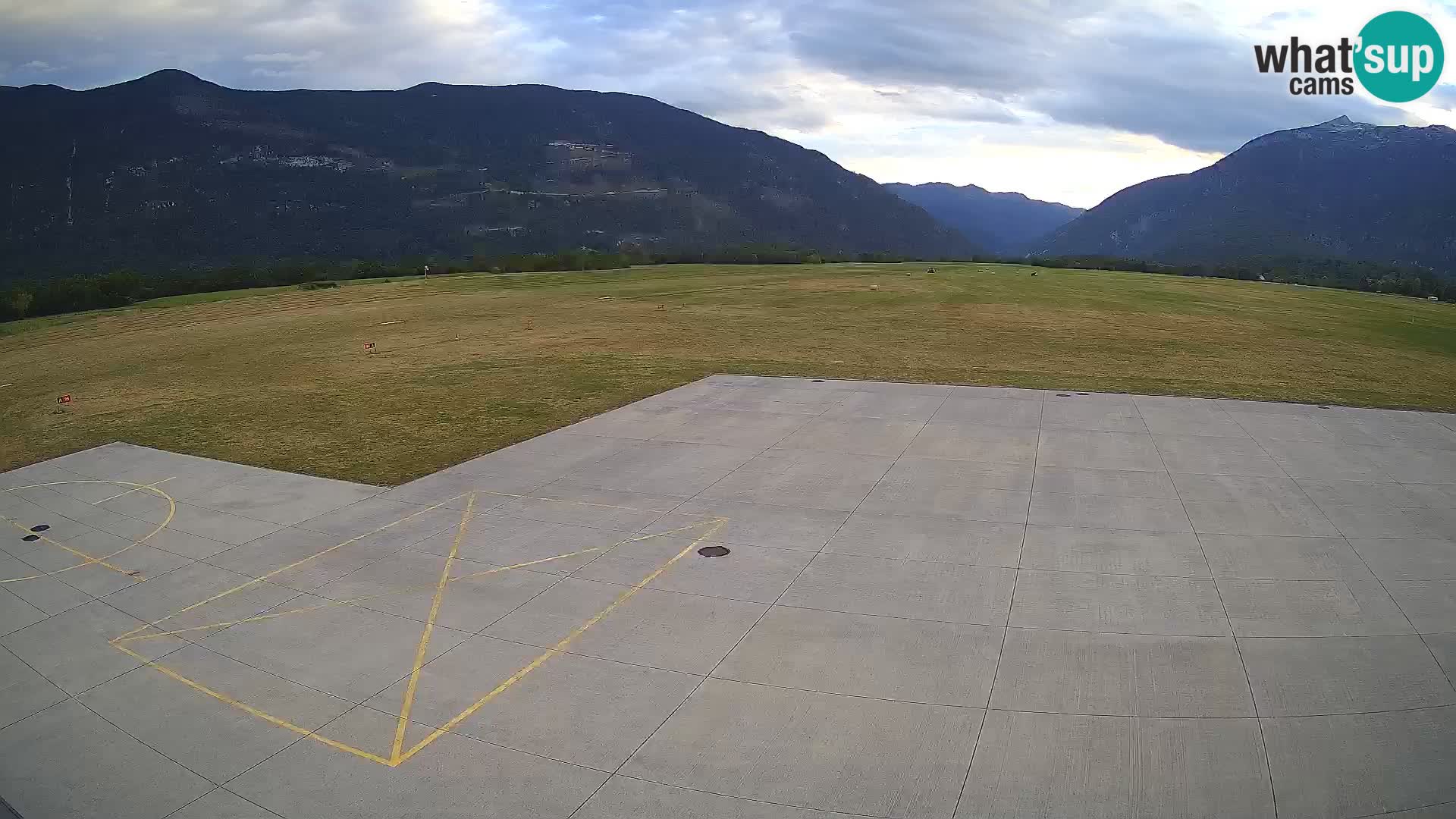 Webcam des Flughafens Bovec – Skydive Bovec