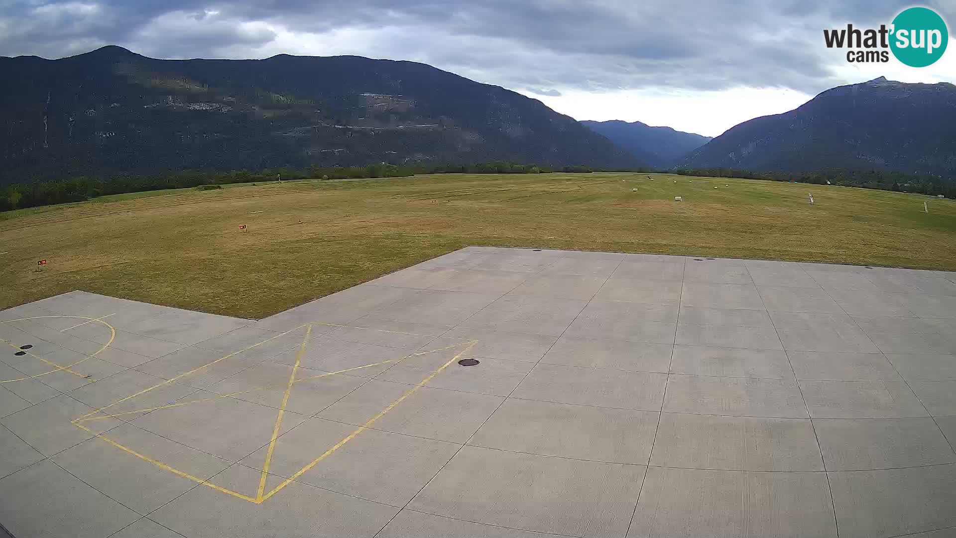 Bovec airport webcam – Skydive Bovec