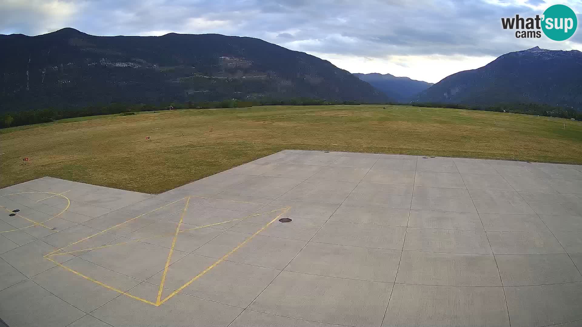 Webcam de l’aéroport de Bovec – Skydive Bovec