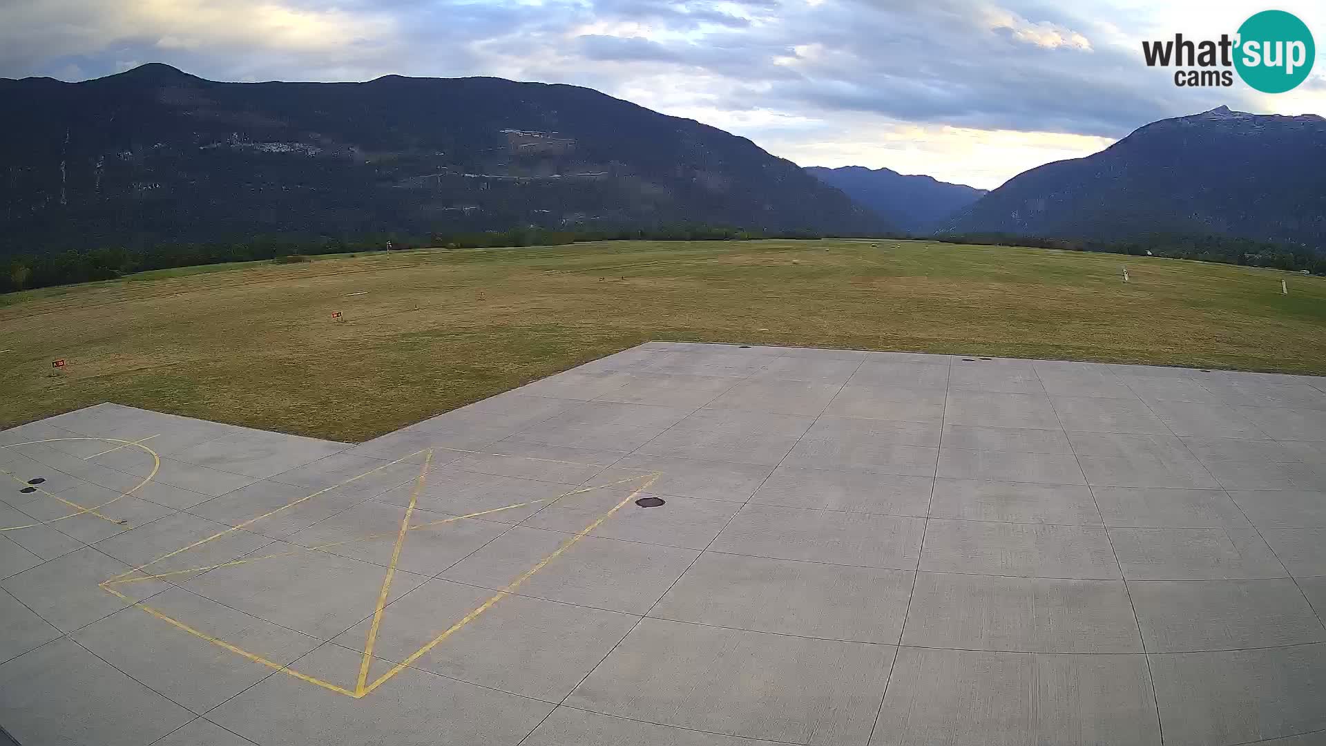 Webcam de l’aéroport de Bovec – Skydive Bovec