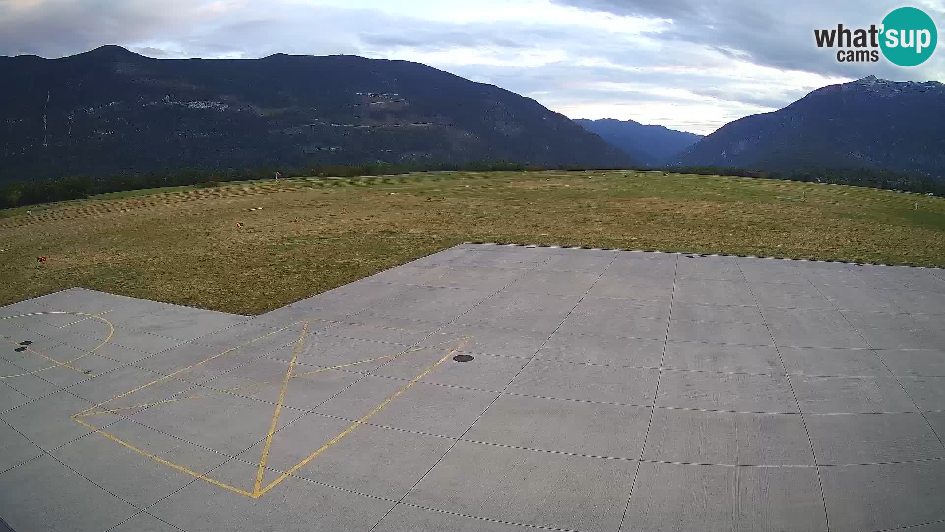 Cámara web del aeropuerto de Bovec – Skydive Bovec