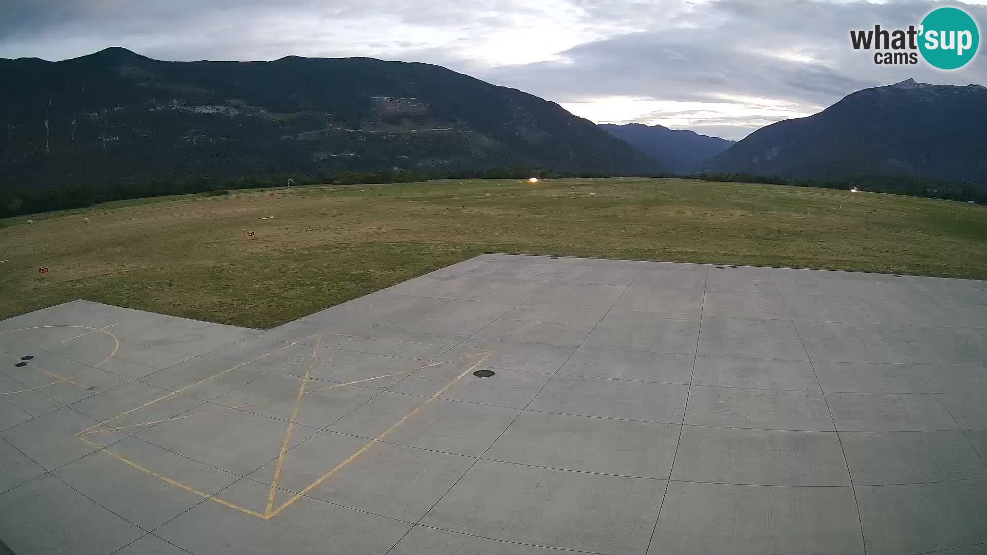 Webcam de l’aéroport de Bovec – Skydive Bovec